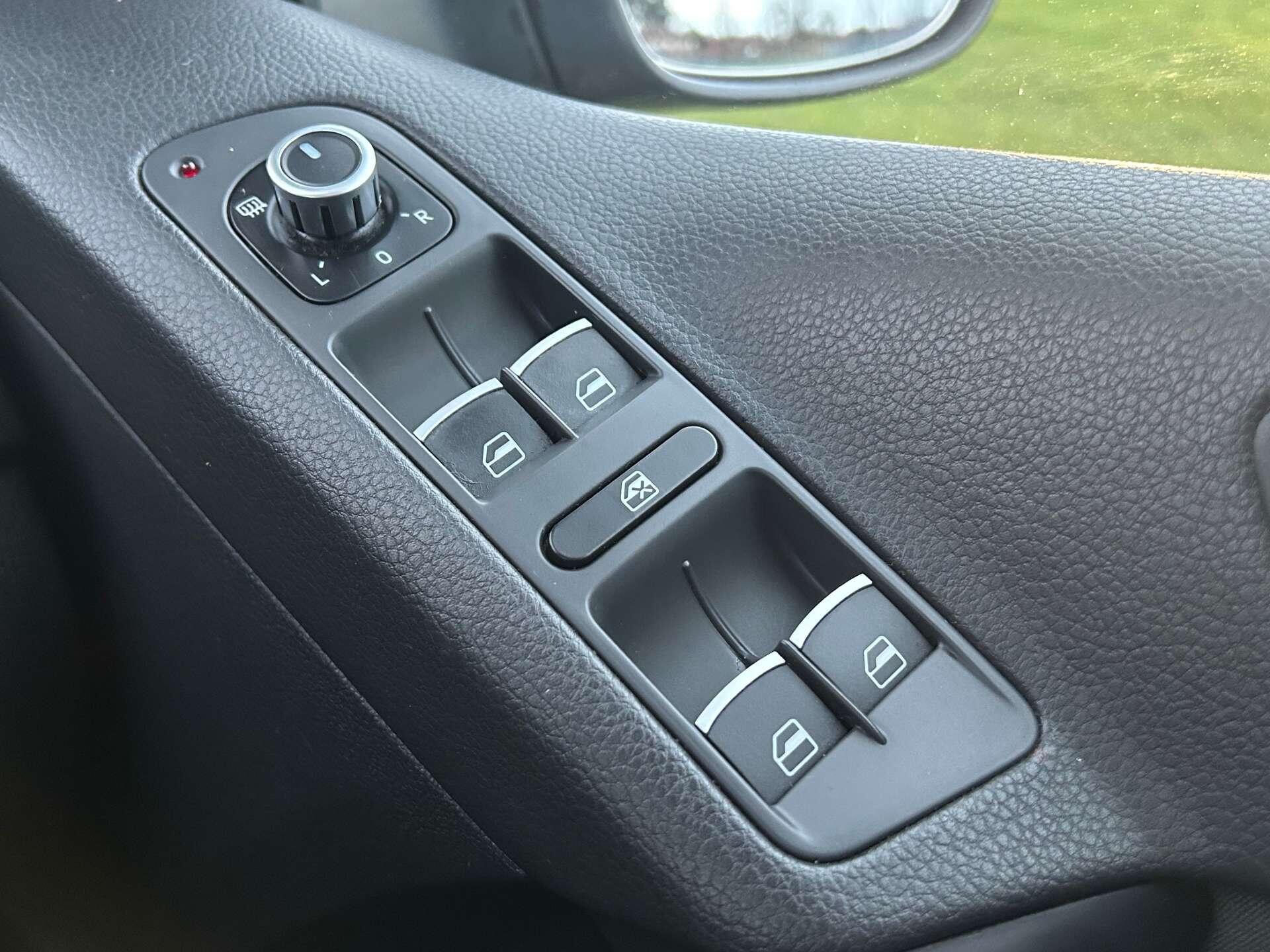 Volkswagen Tiguan view 38