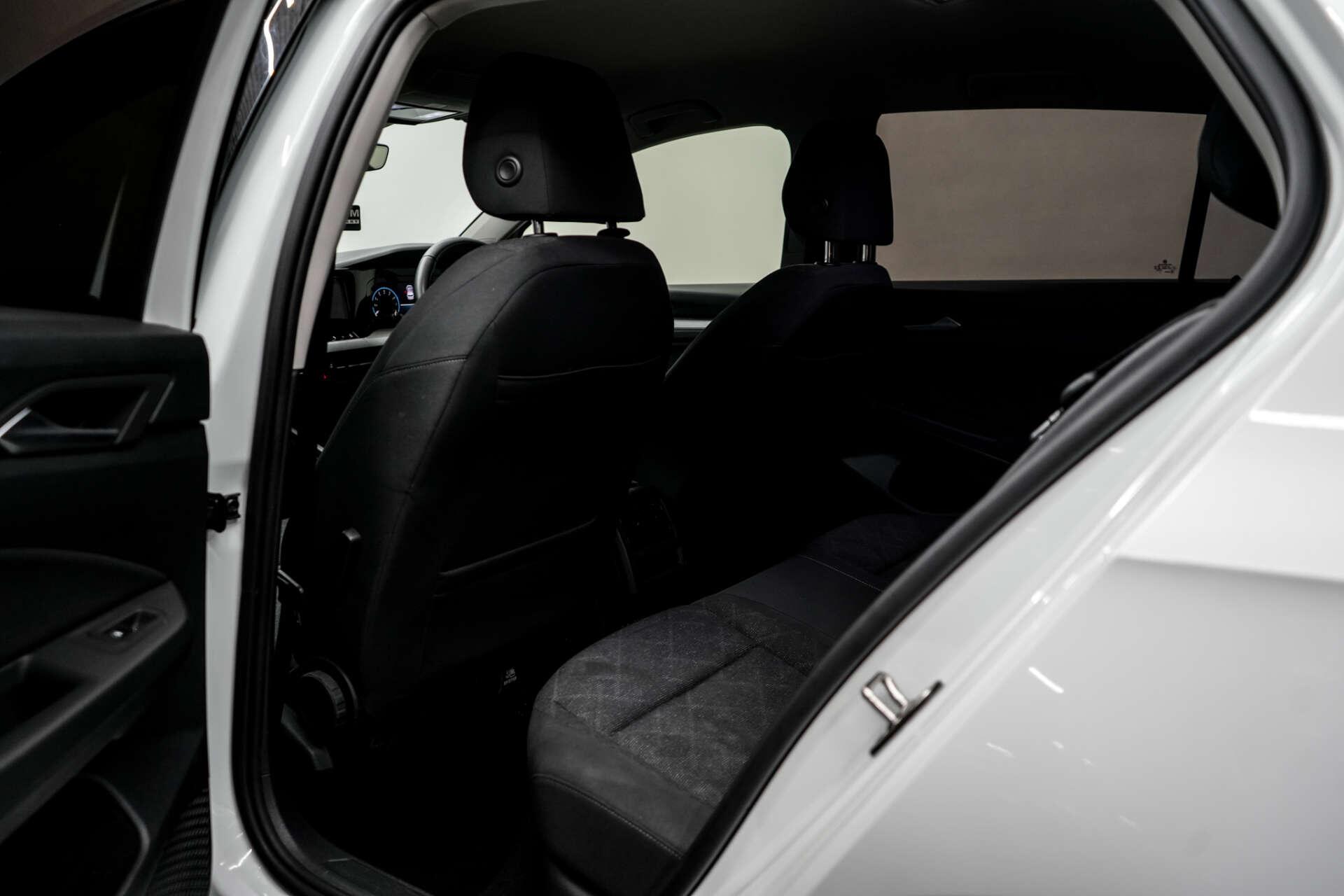 Volkswagen Golf view 22