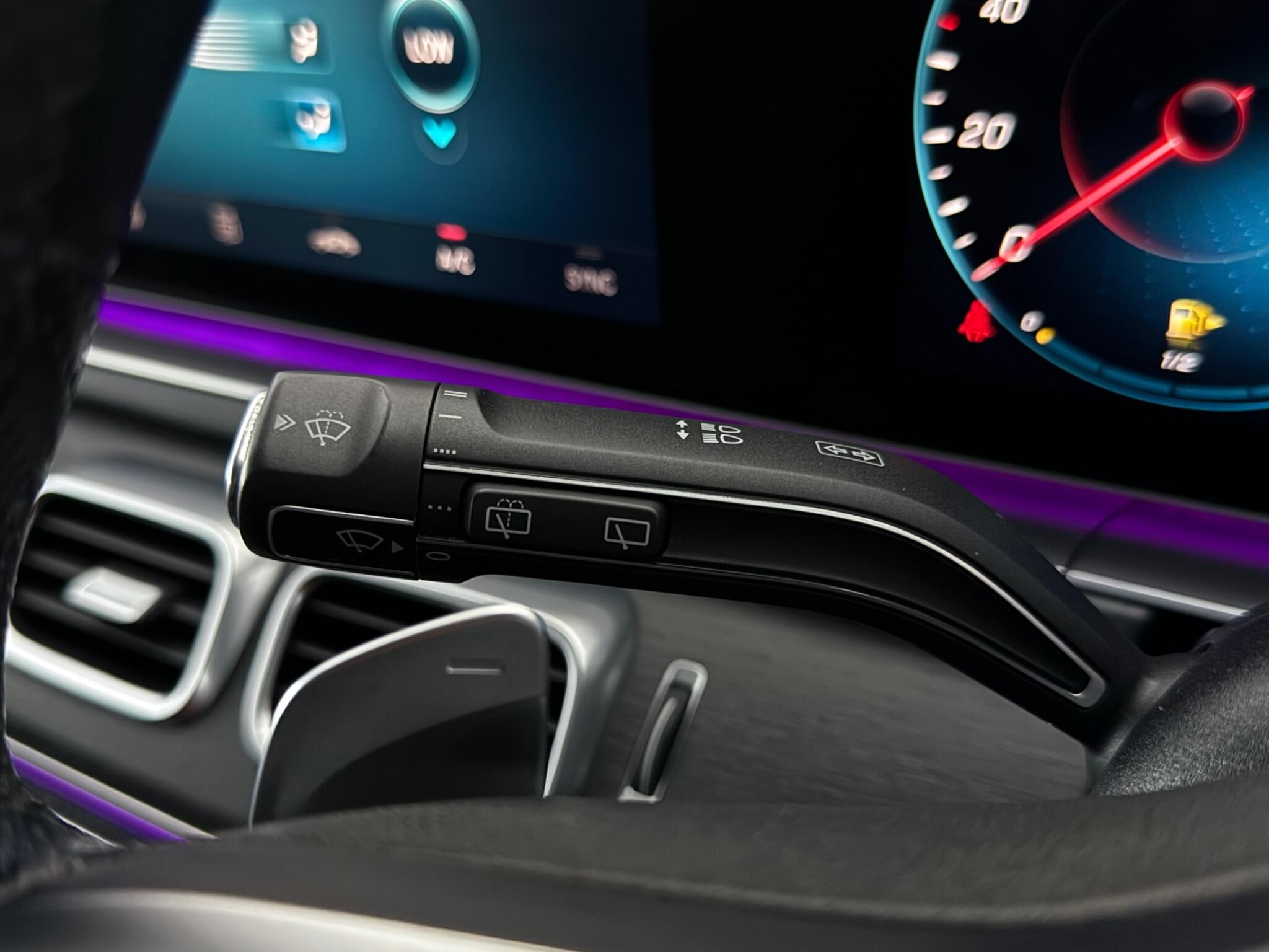 Mercedes-Benz Gle view 16