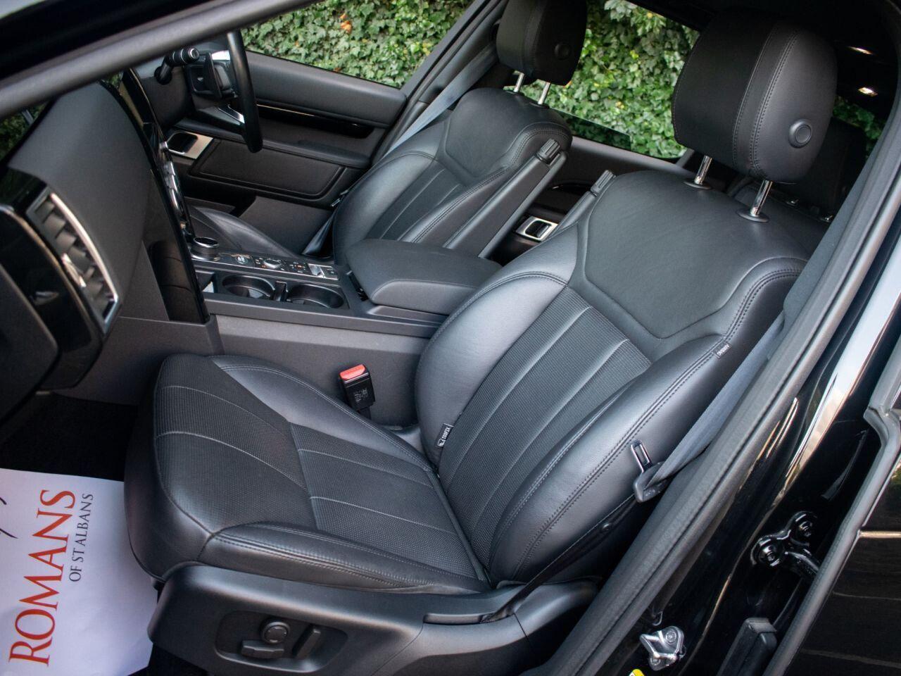 Land Rover Discovery view 35