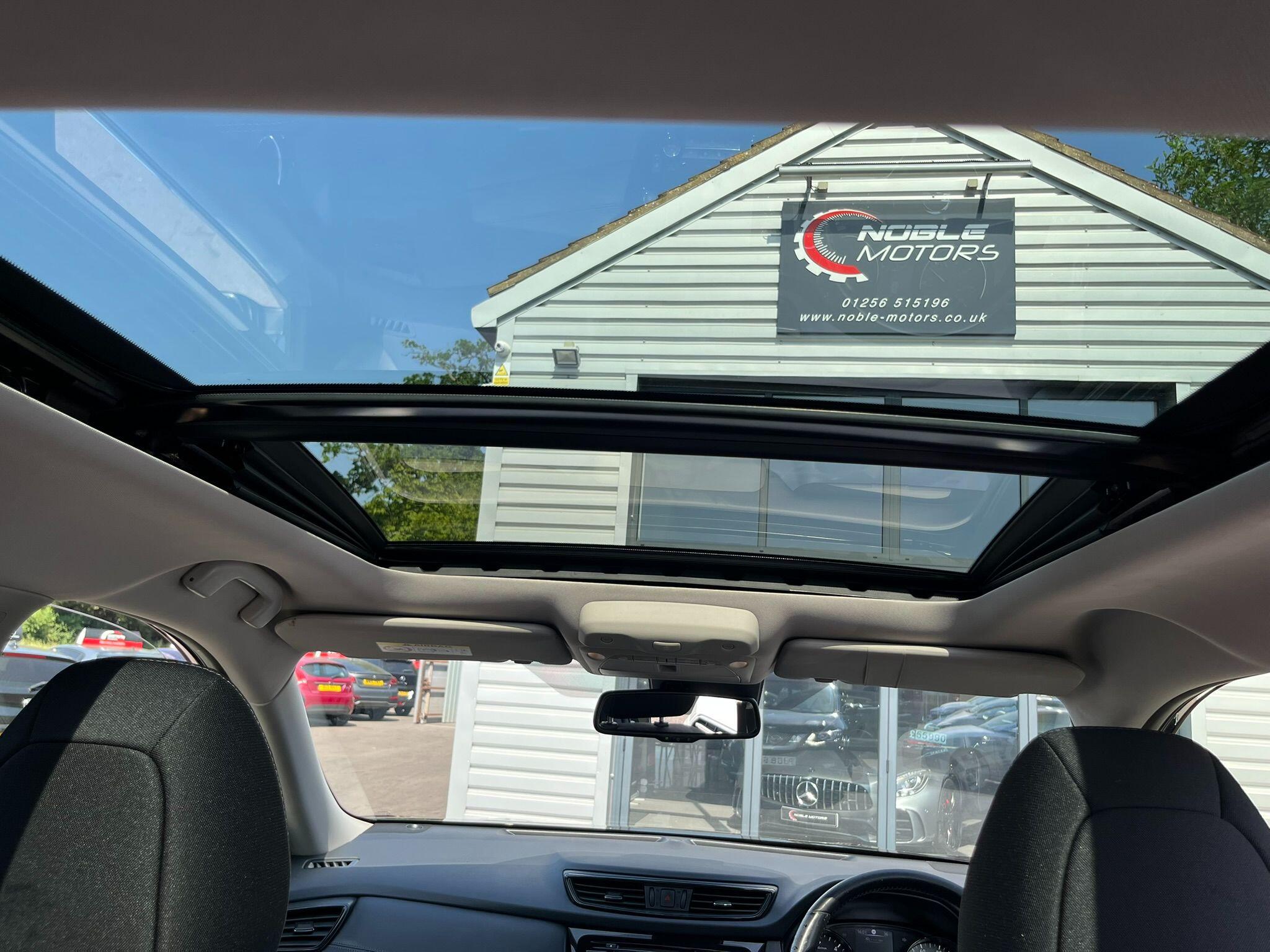 Nissan X-Trail view 16