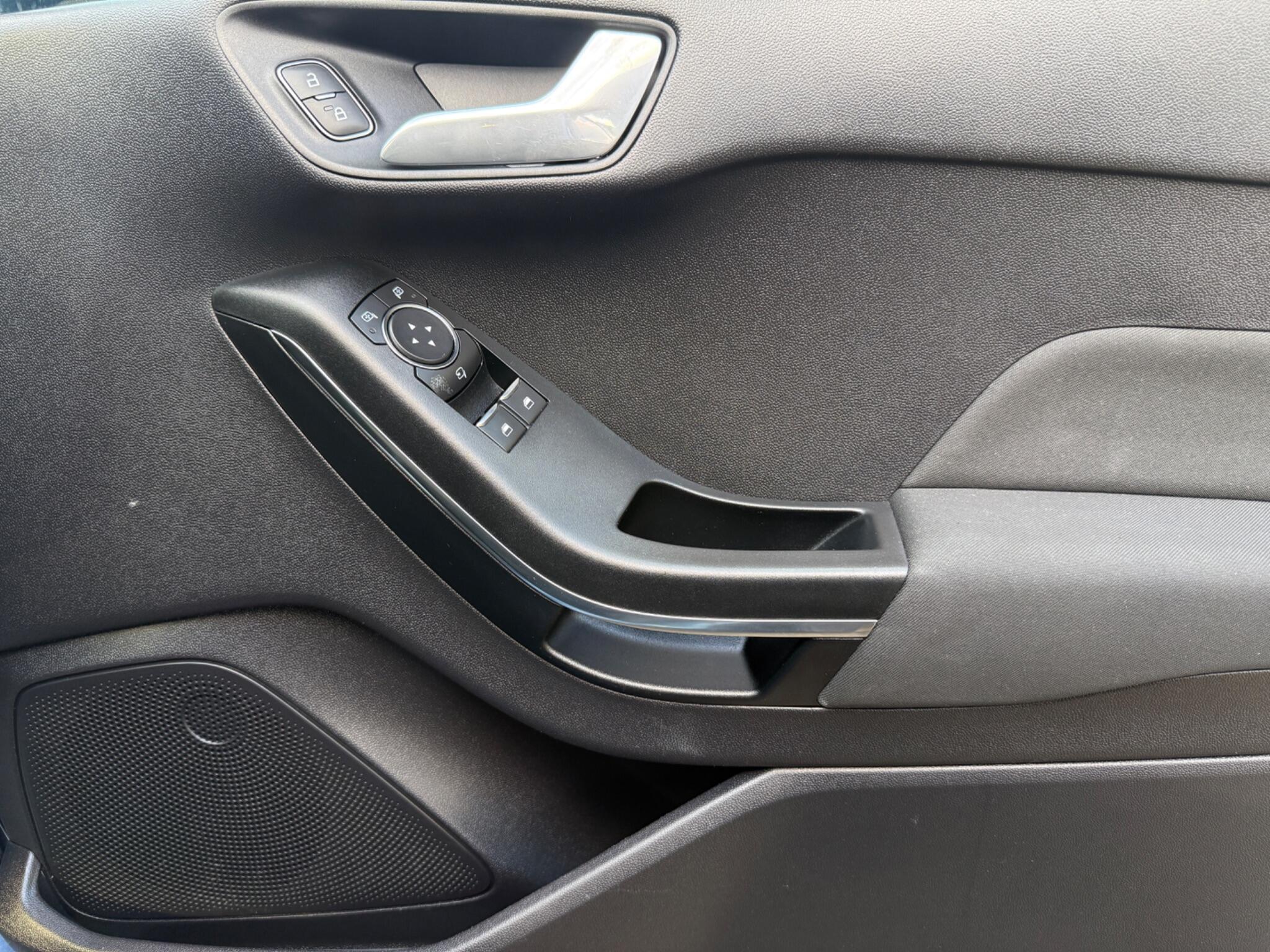 2019 Ford Fiesta image 25