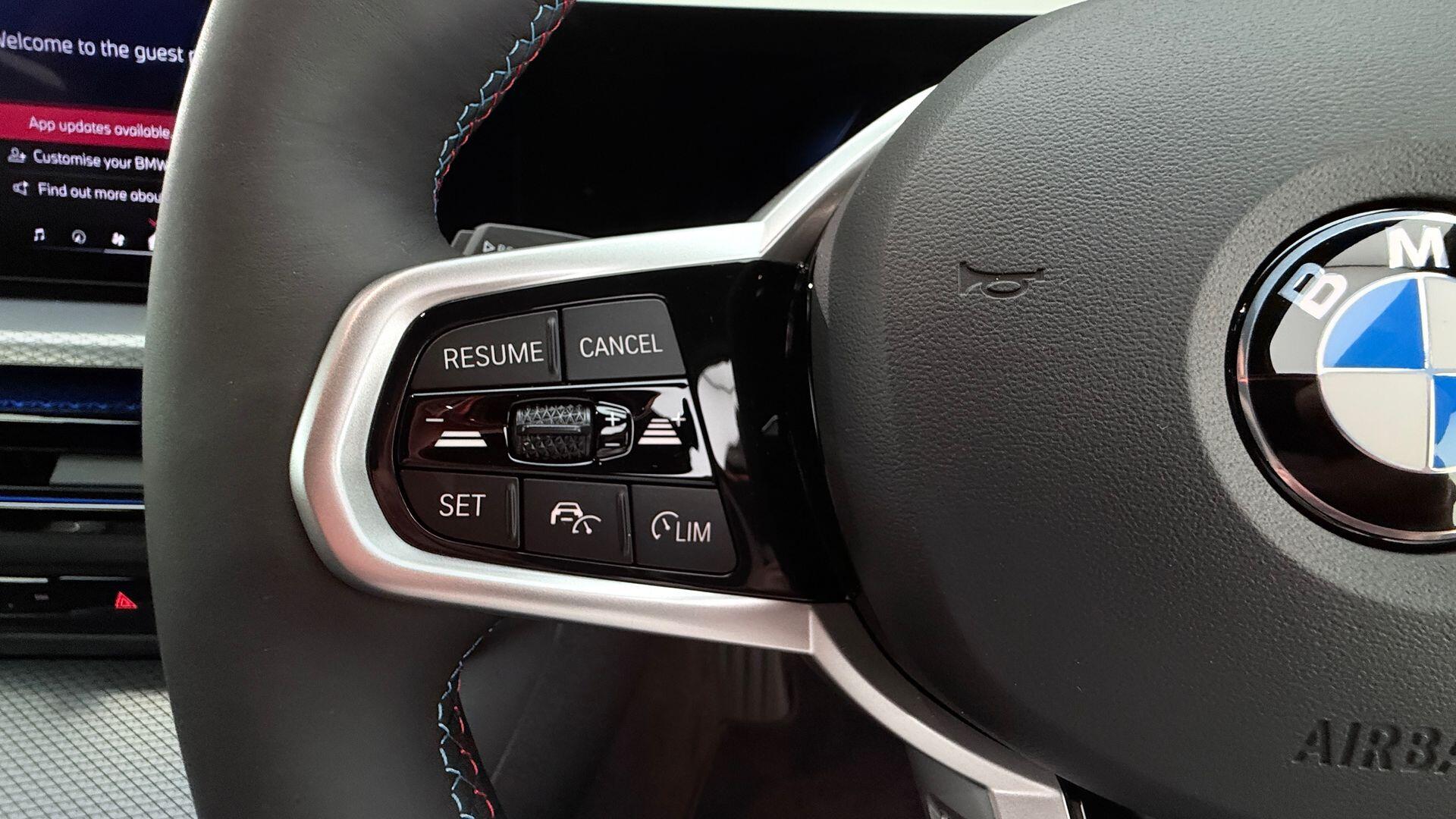 BMW I4 view 17