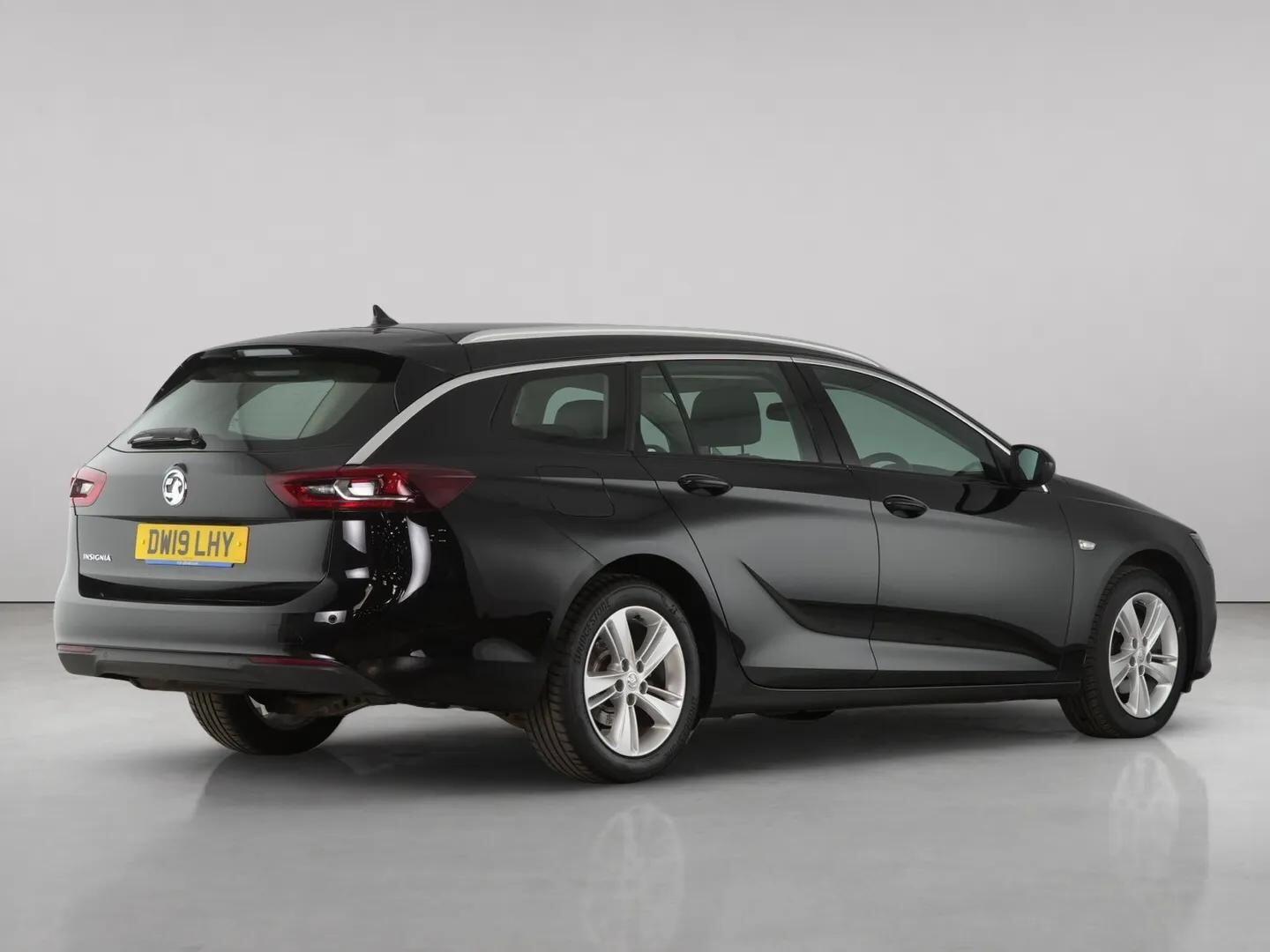 Vauxhall Insignia view 12
