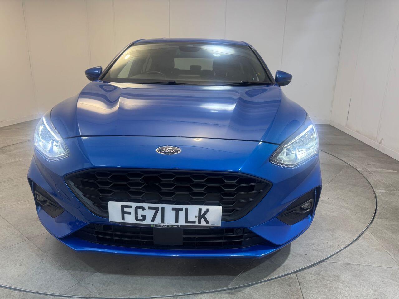 Ford Focus view 19
