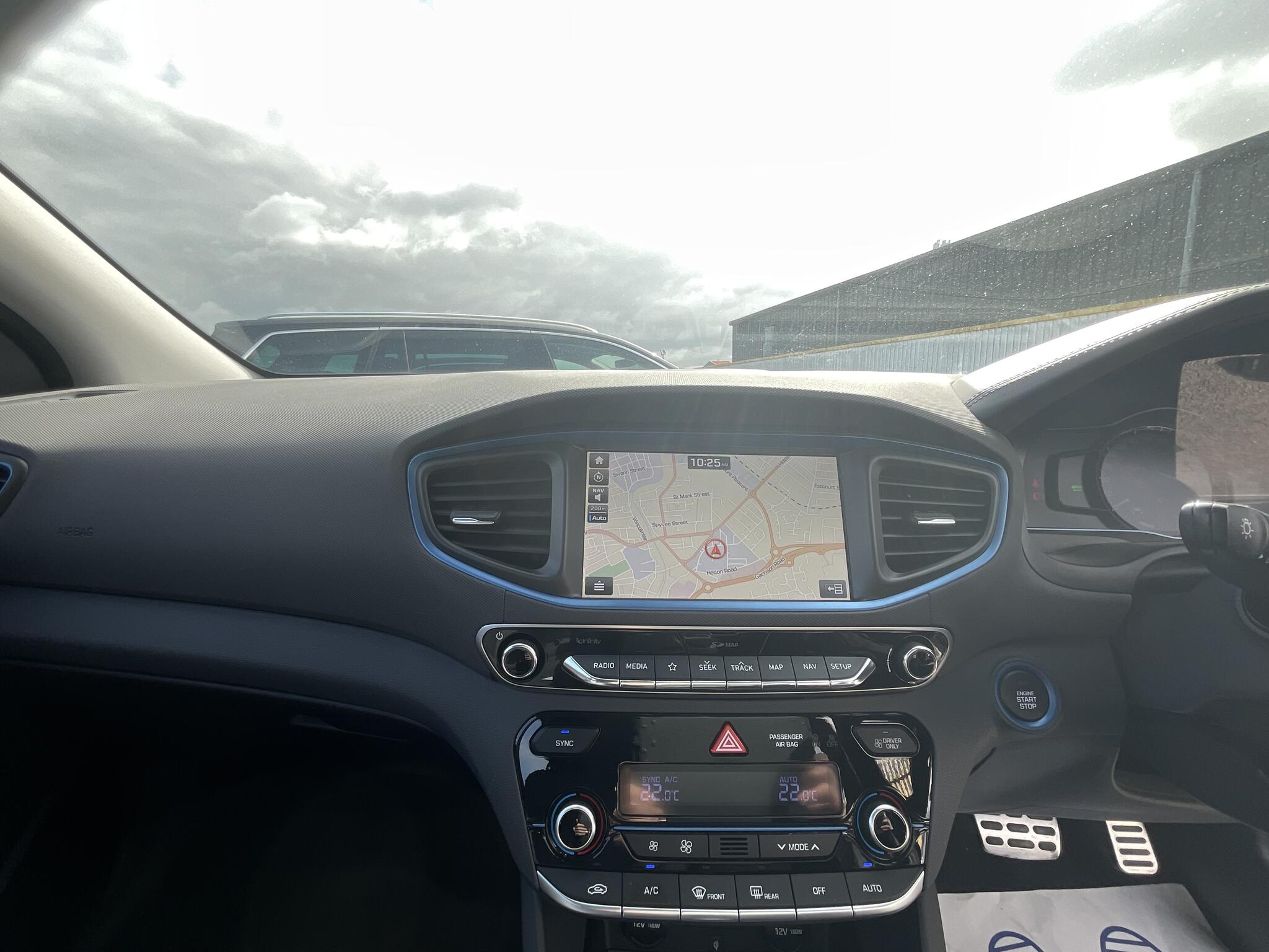 Hyundai Ioniq view 23