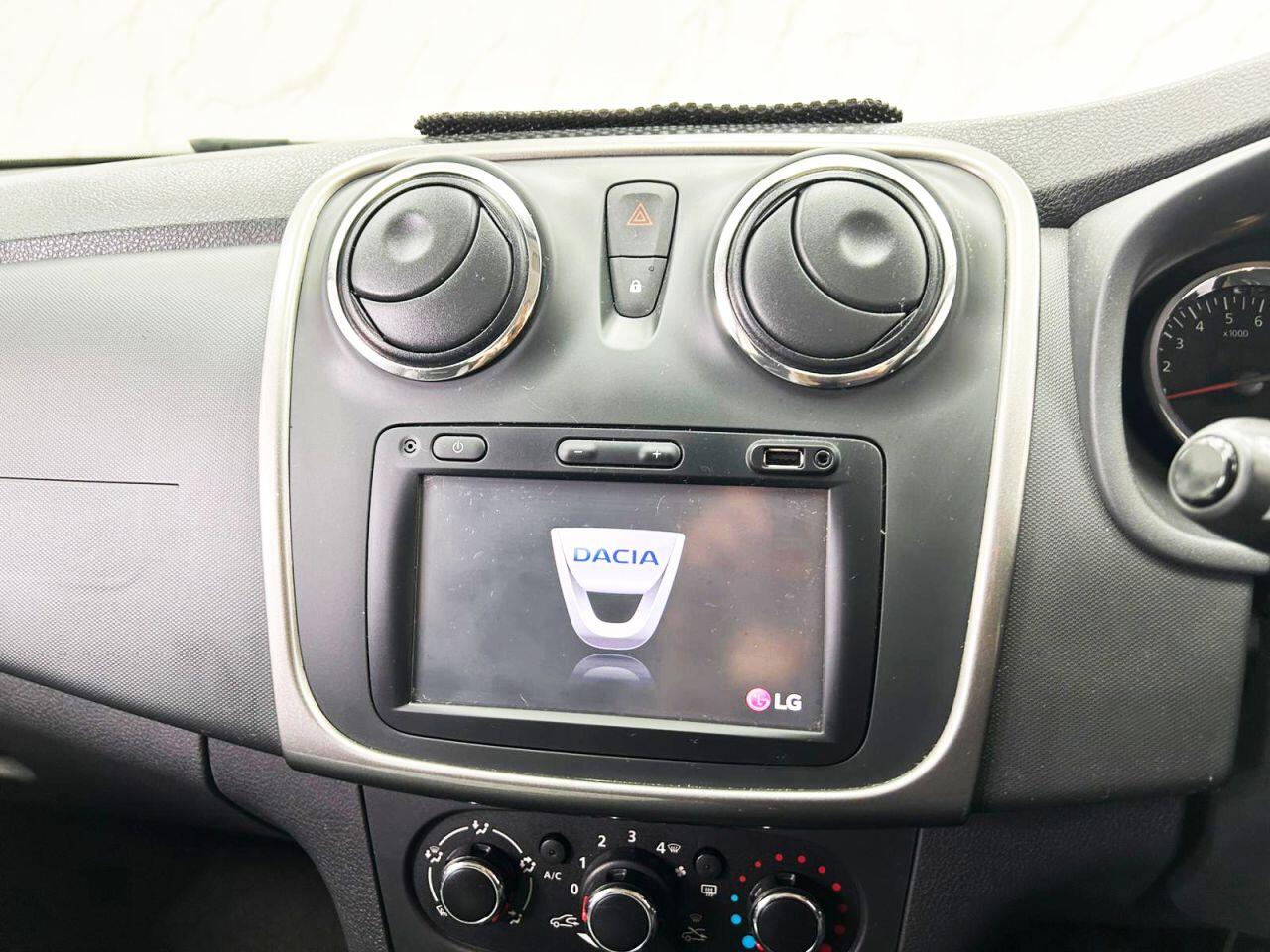 Dacia Sandero view 16