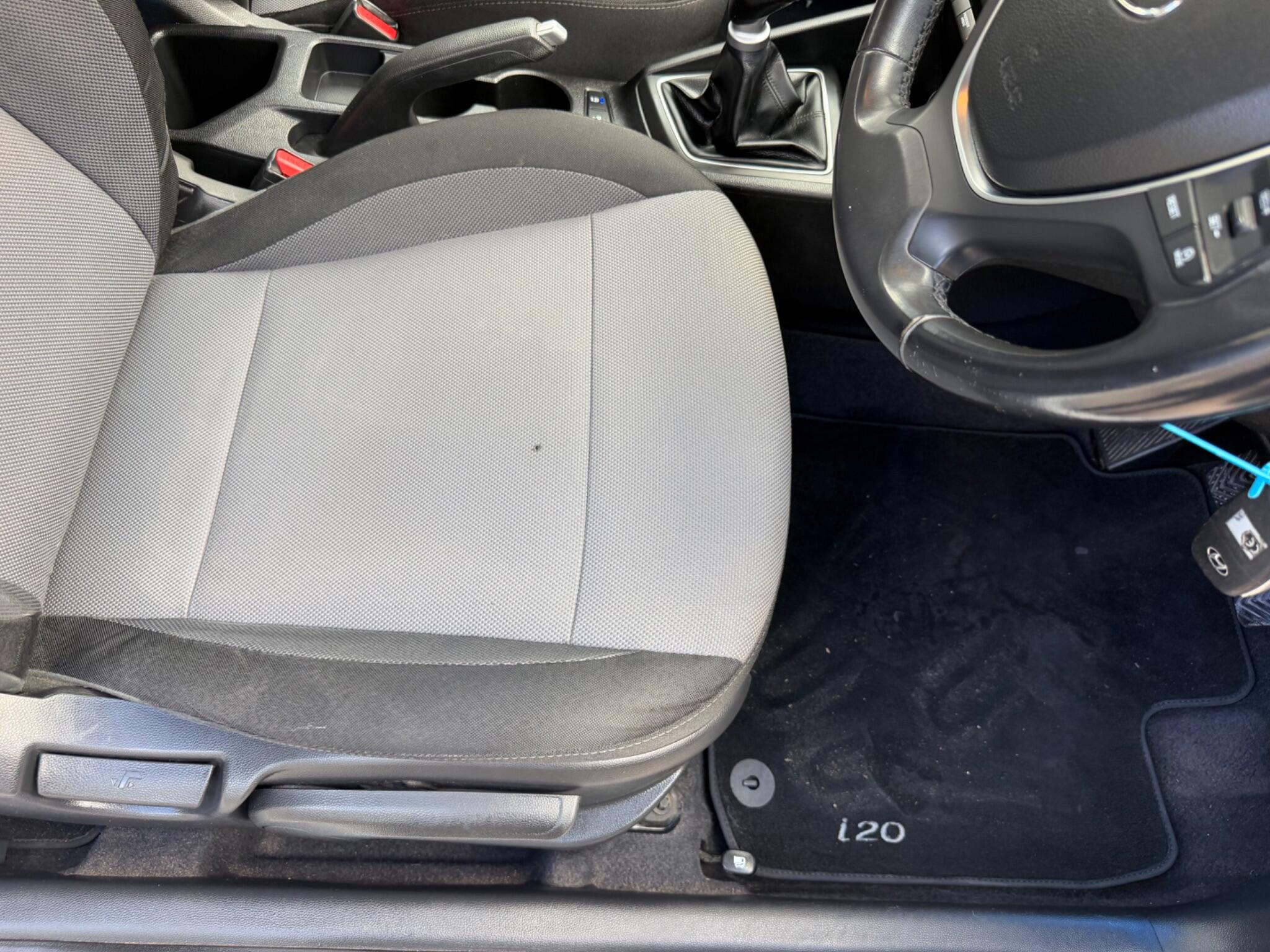 Hyundai I20 view 13