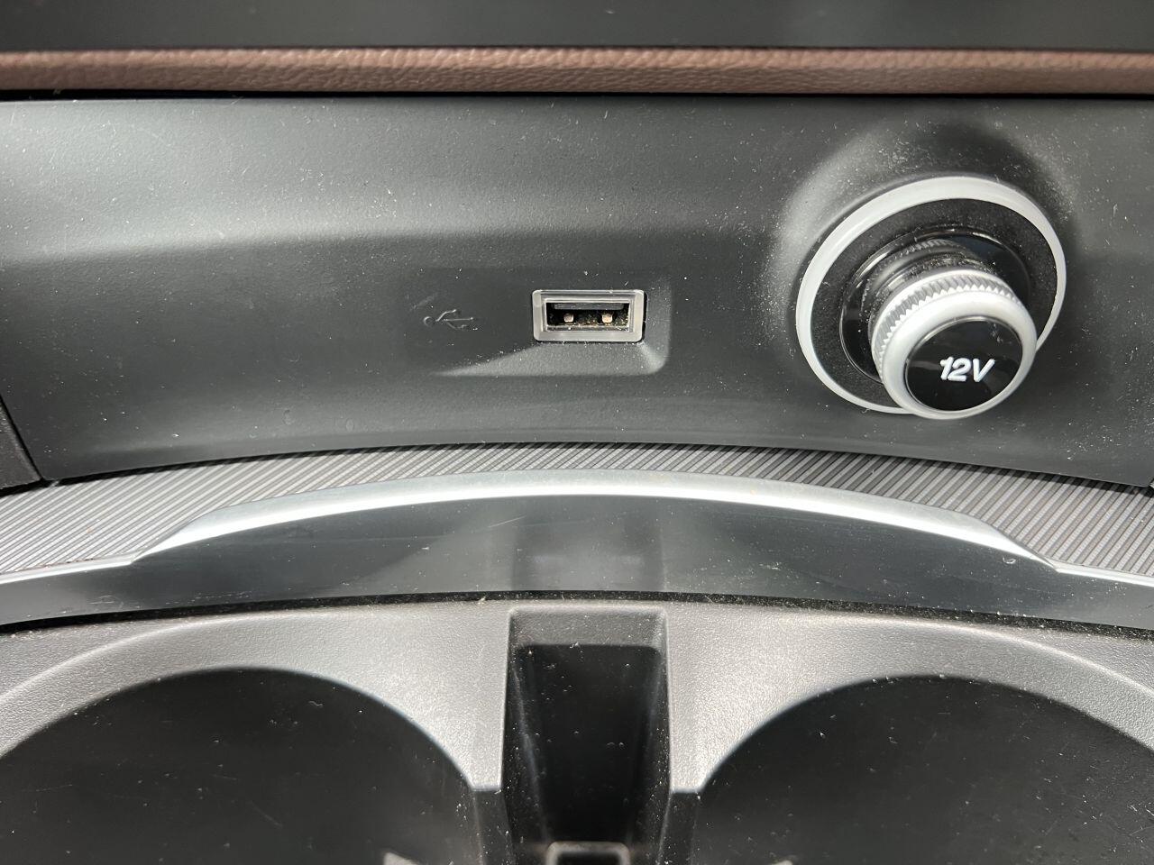 Alfa Romeo Stelvio view 39