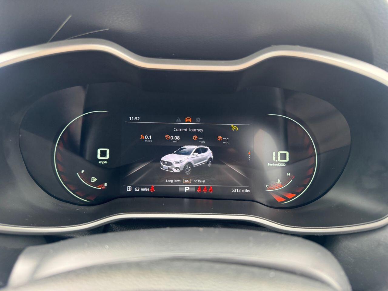 MG MG ZS view 14