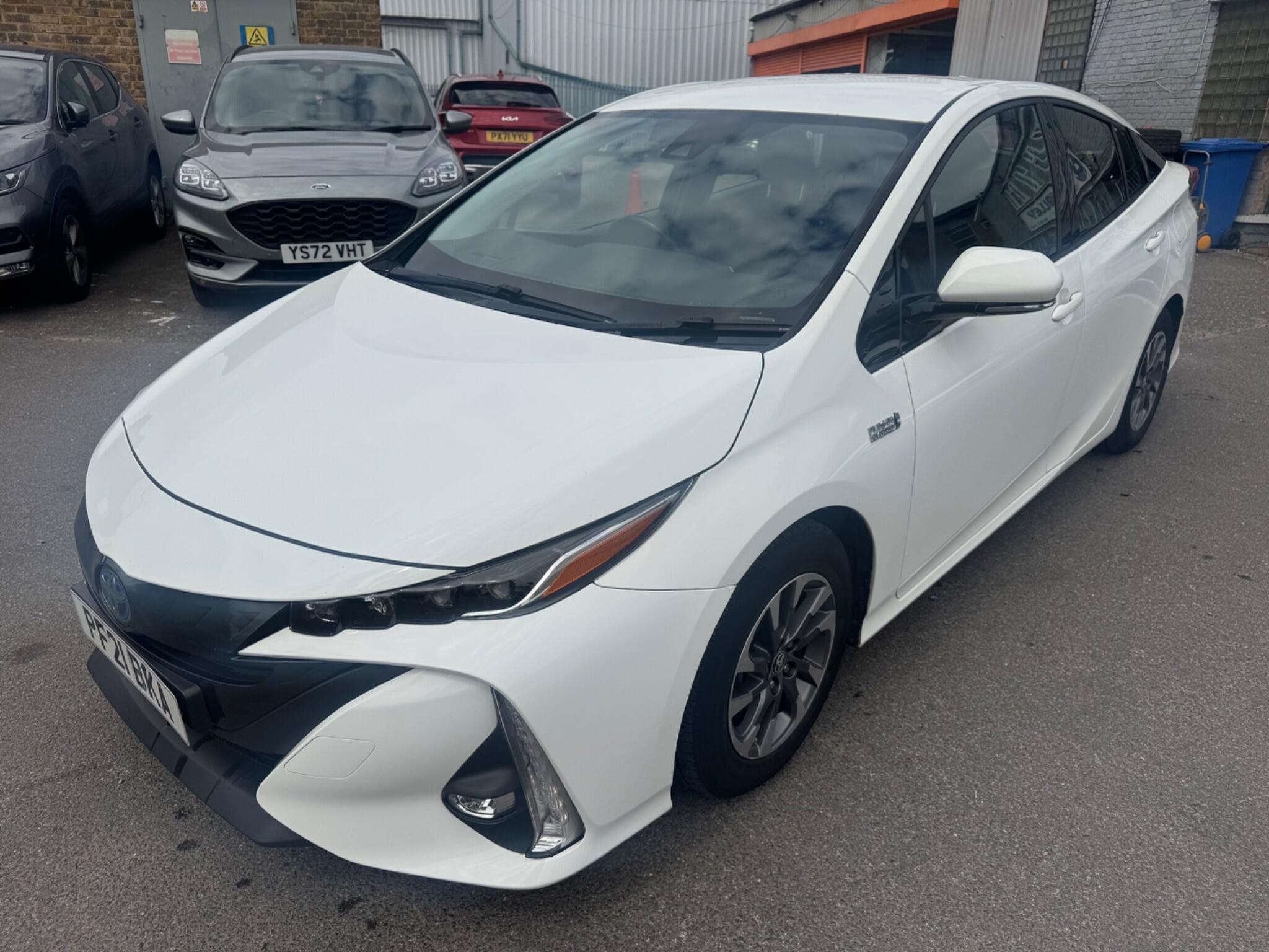 Toyota Prius view 2