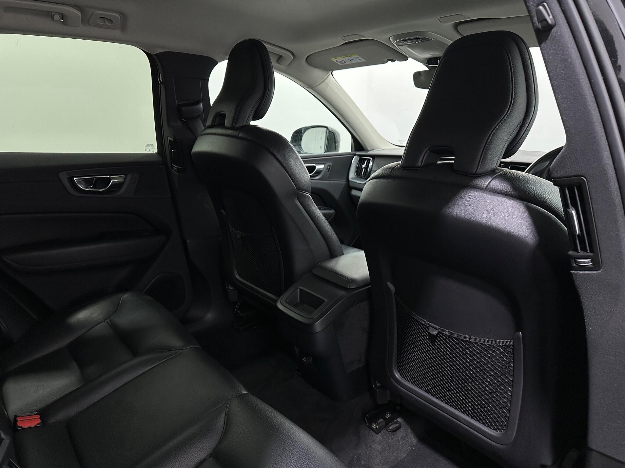 Volvo XC60 view 41