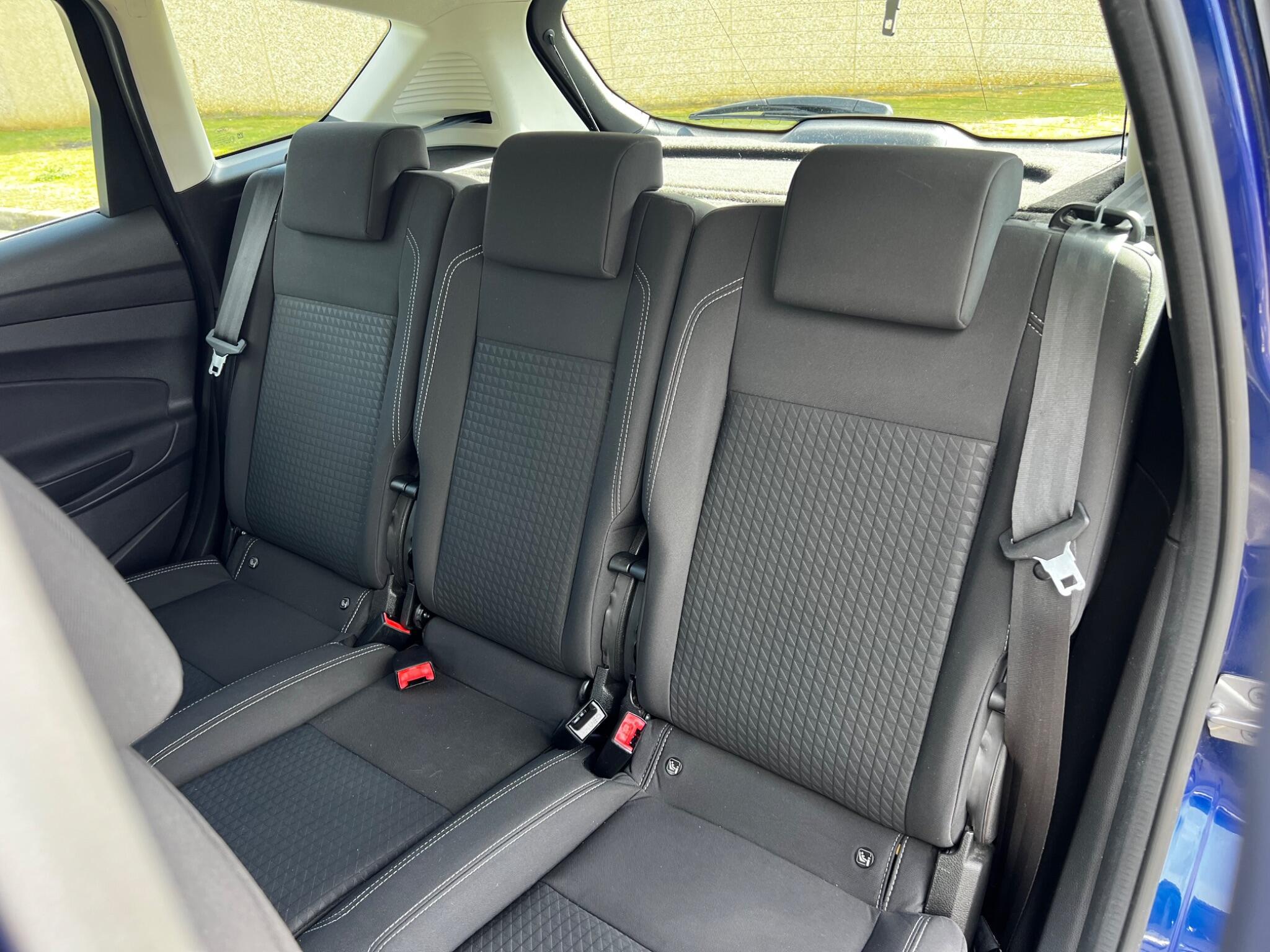 Ford C-Max view 15