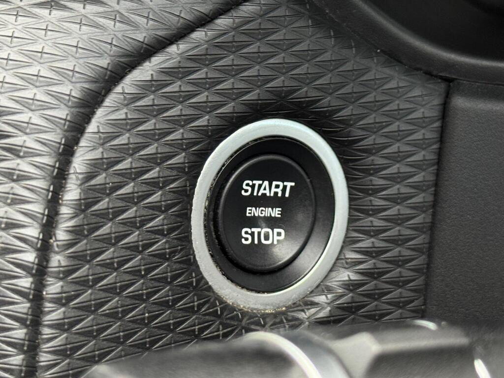 Land Rover Range Rover Velar view 48