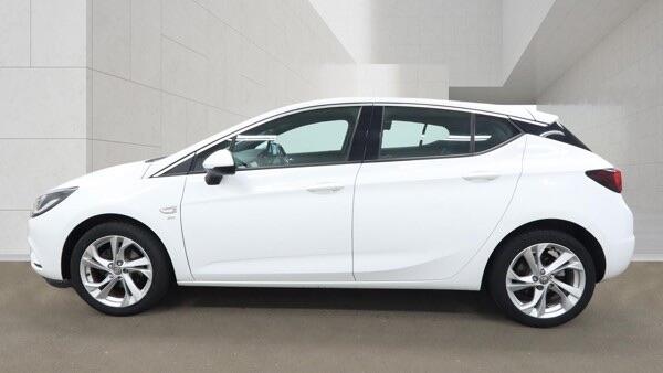 Vauxhall Astra view 9