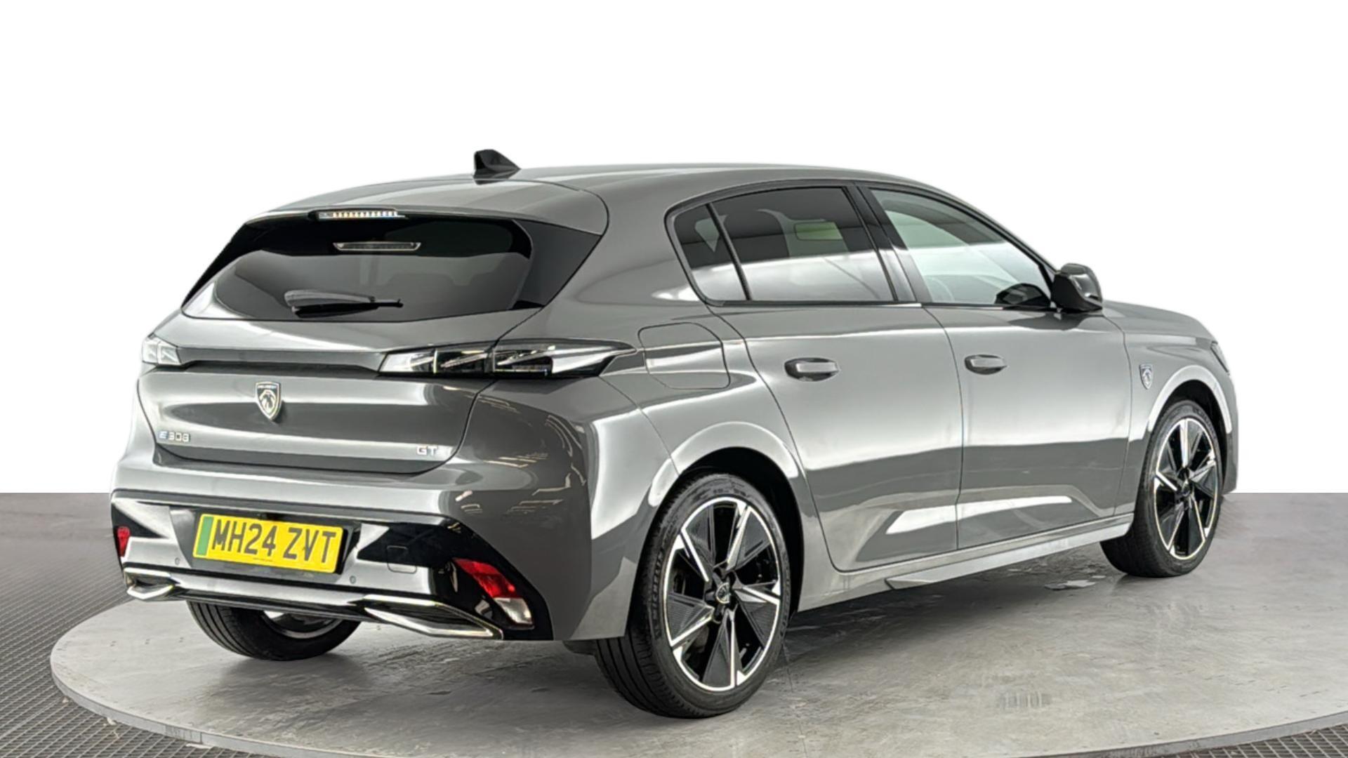 Peugeot 308 view 4