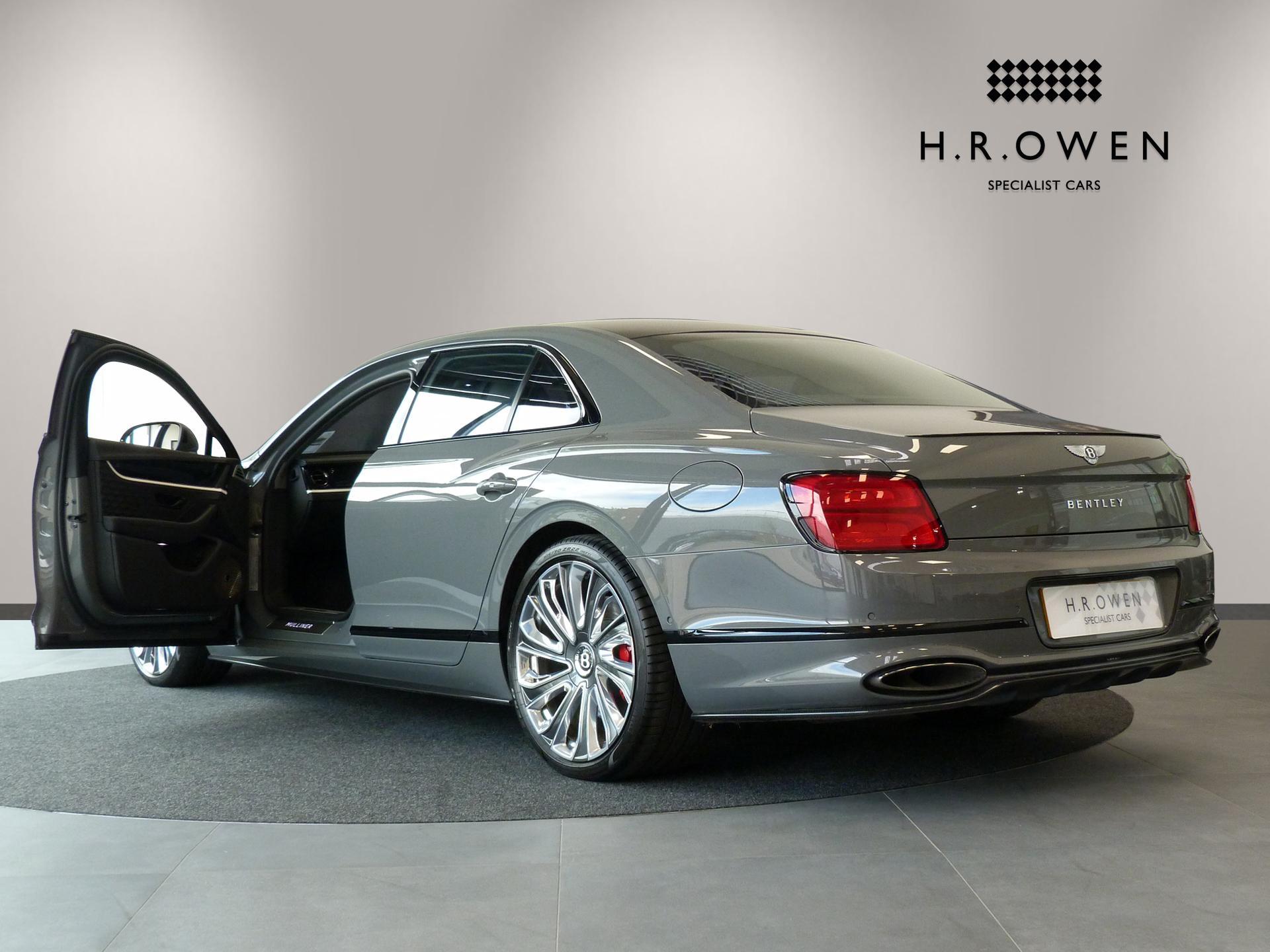 Bentley Flying Spur view 15