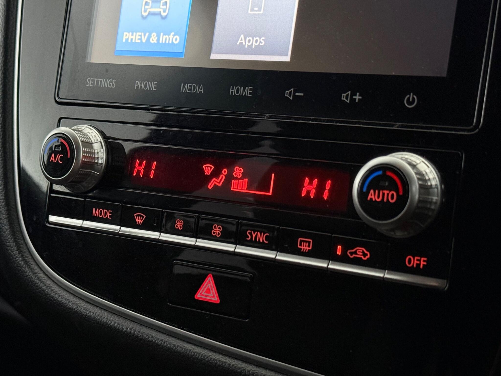 Mitsubishi Outlander view 21