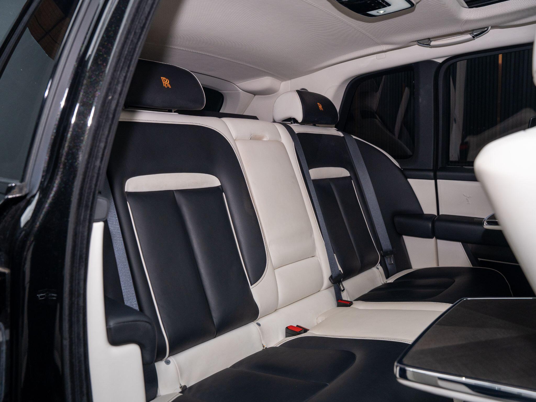 Rolls-Royce Cullinan view 12
