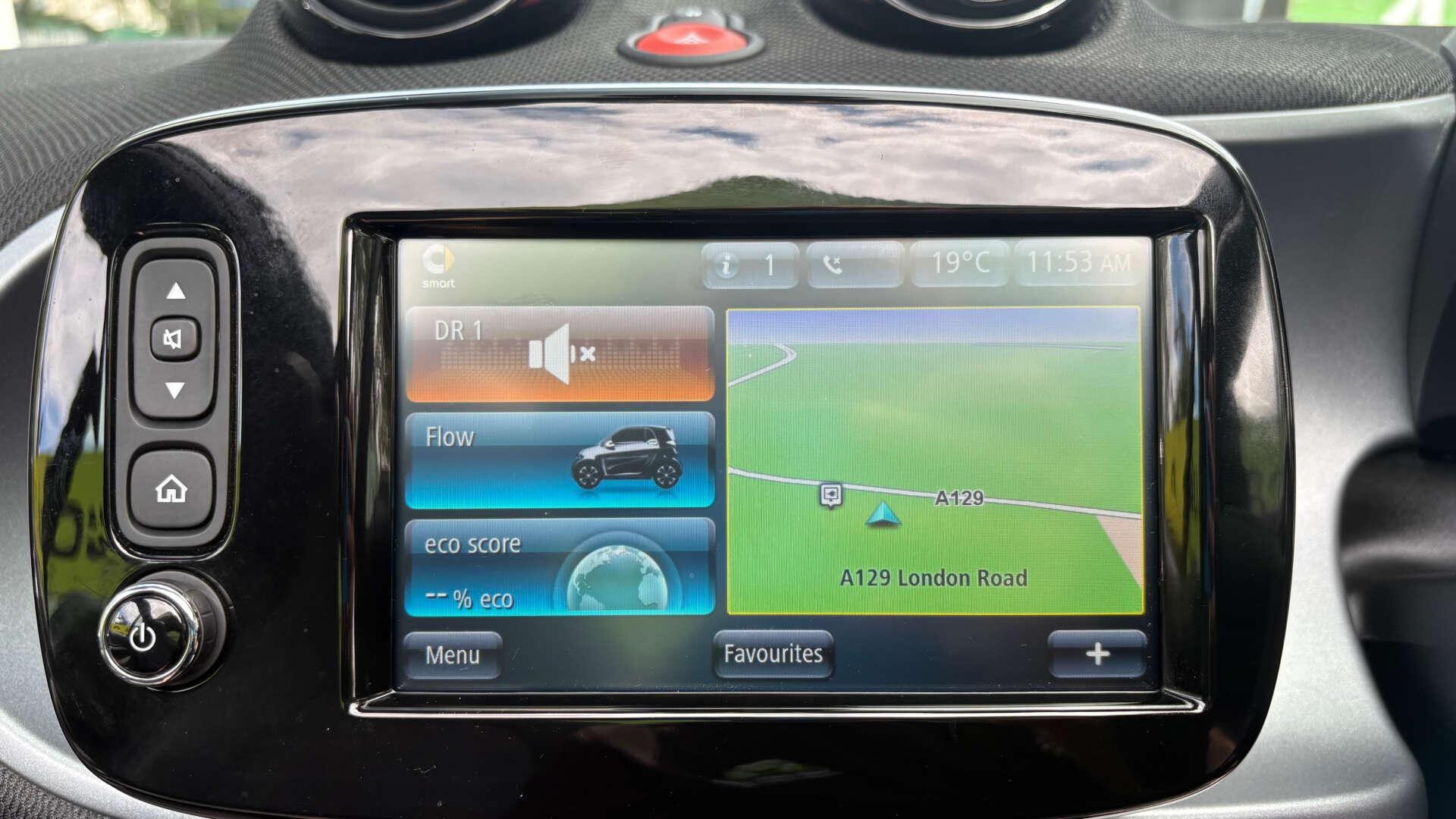 smart Fortwo view 16