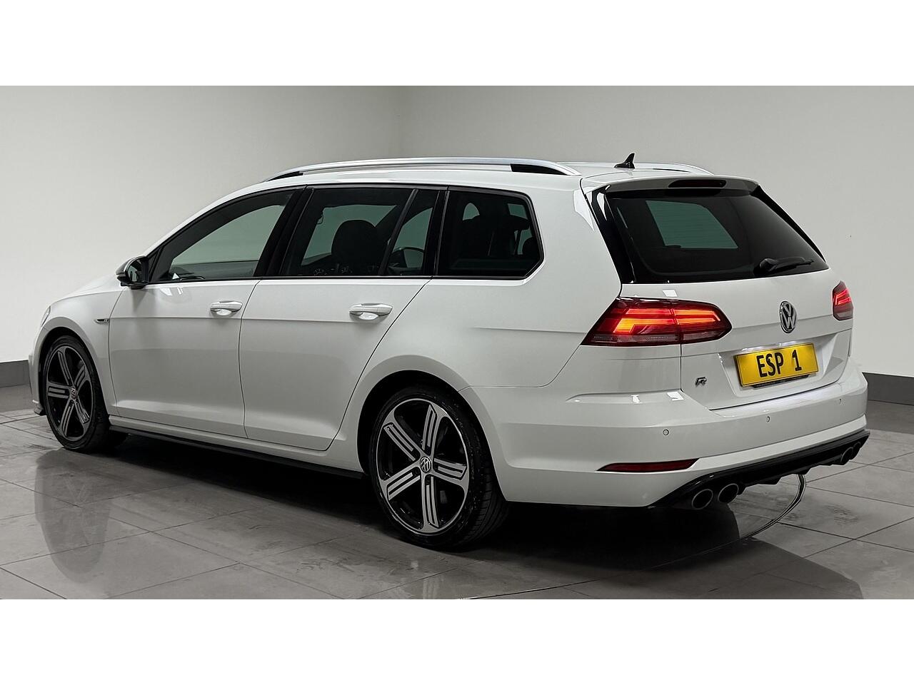 Volkswagen Golf view 5