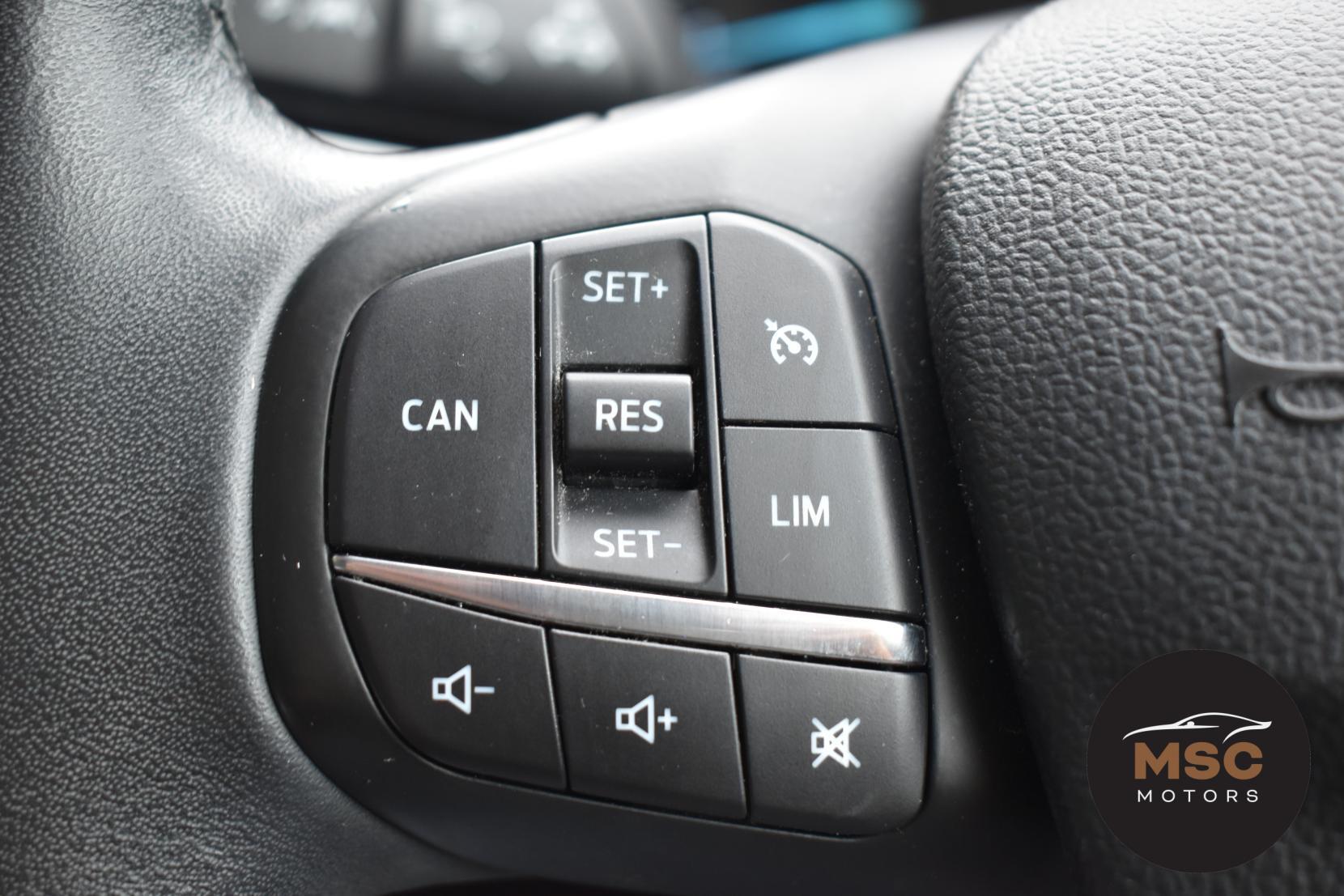 Ford Focus view 45