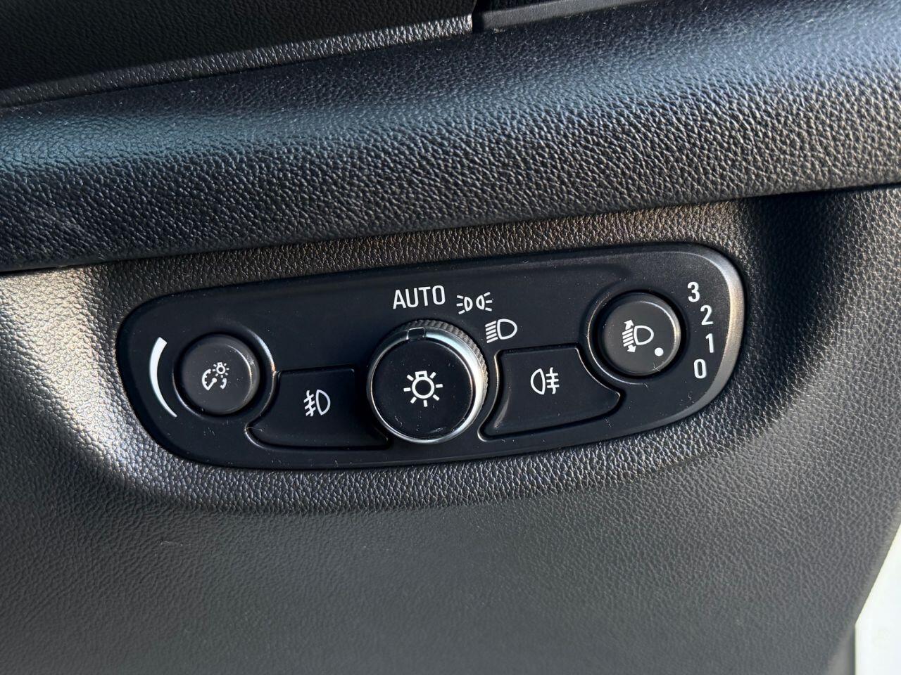 Vauxhall Insignia view 32