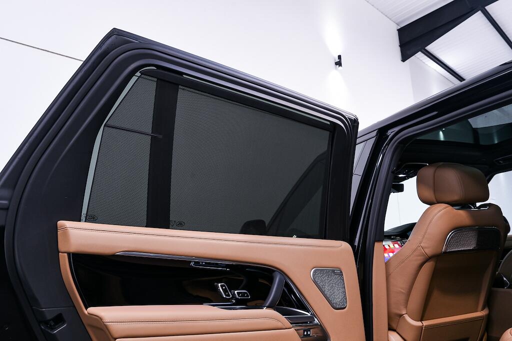 Land Rover Range Rover view 19