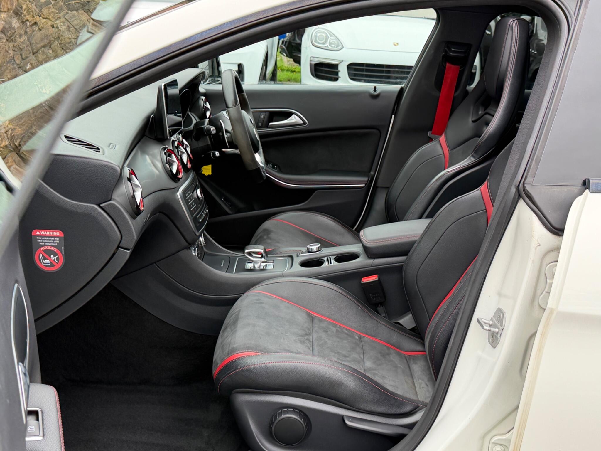 Mercedes-Benz Cla view 17