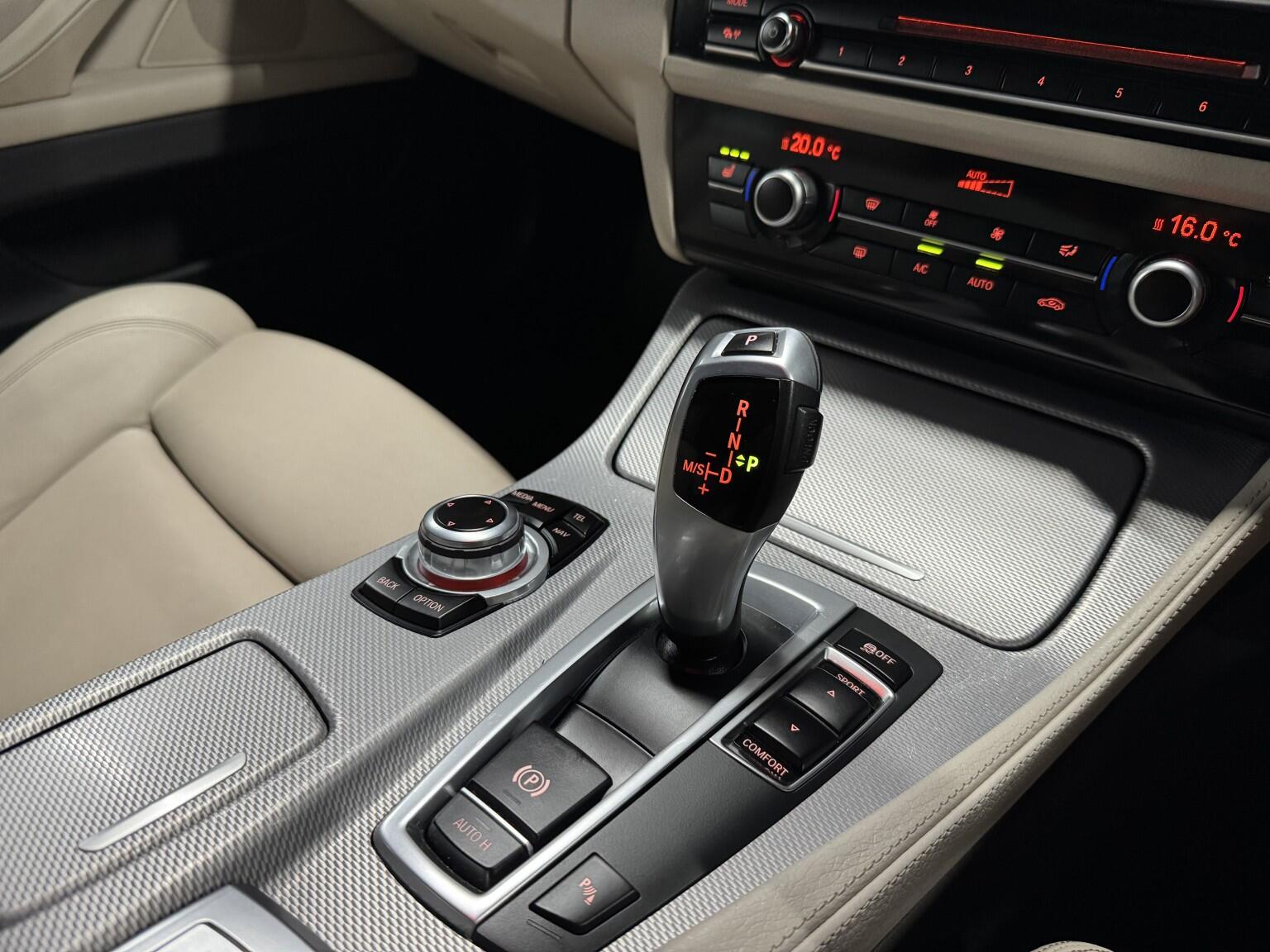 BMW 5 Series view 22