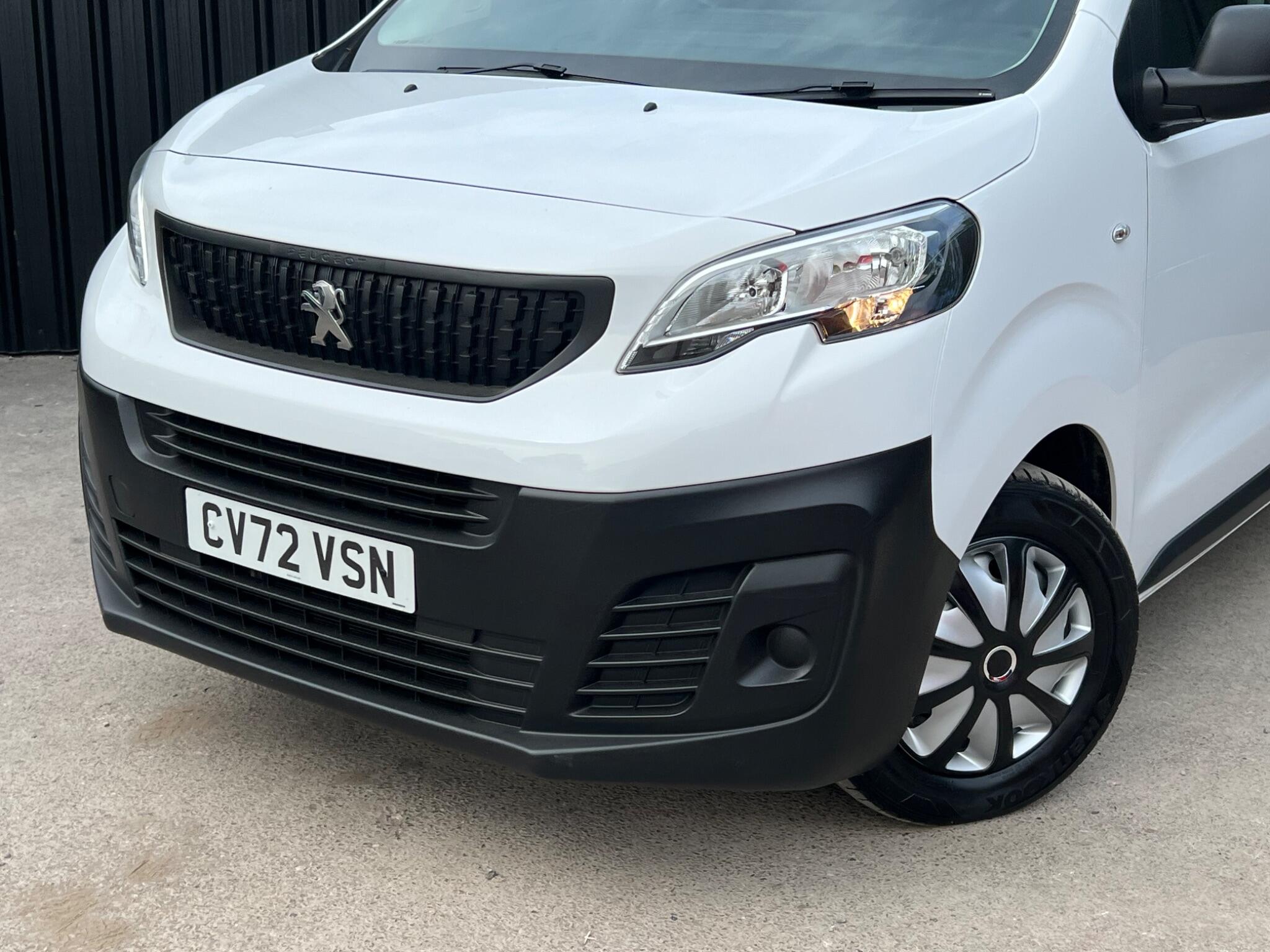 Peugeot Expert view 15