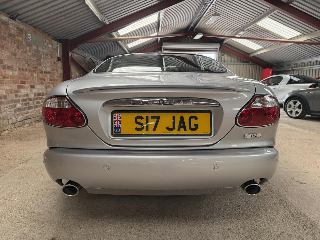 Jaguar XK8 view 4