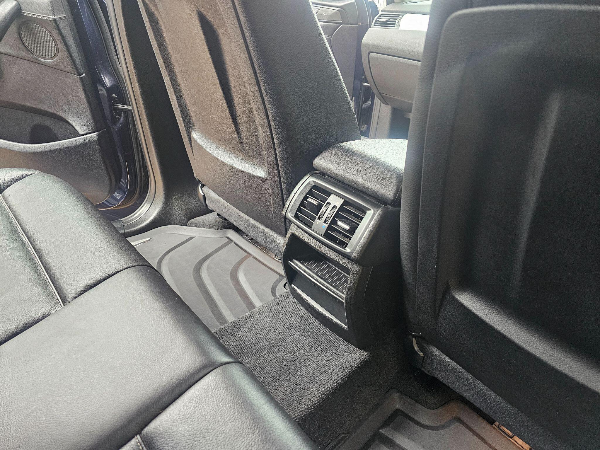 BMW X3 view 19