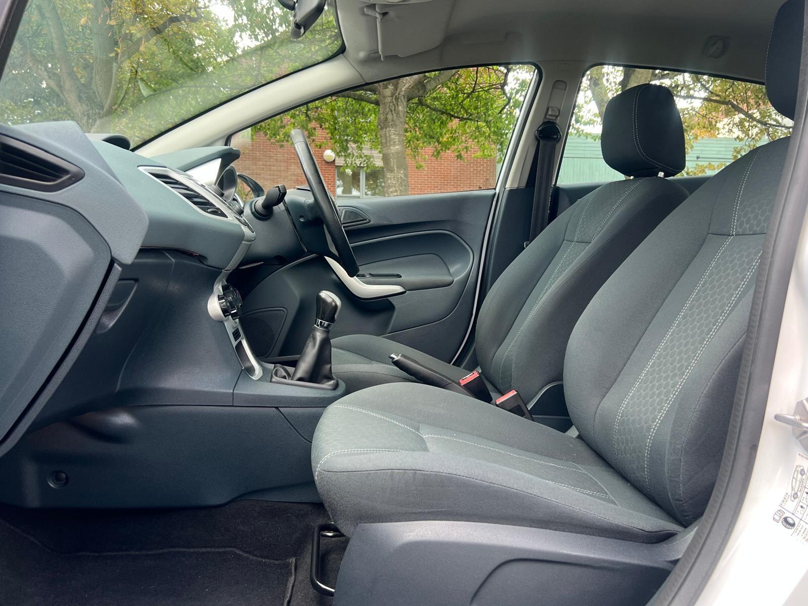 Ford Fiesta view 17