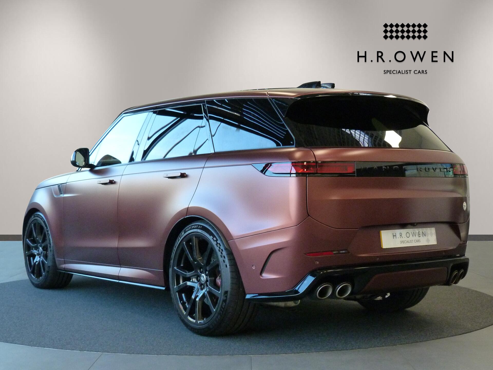 Land Rover Range Rover Sport view 2