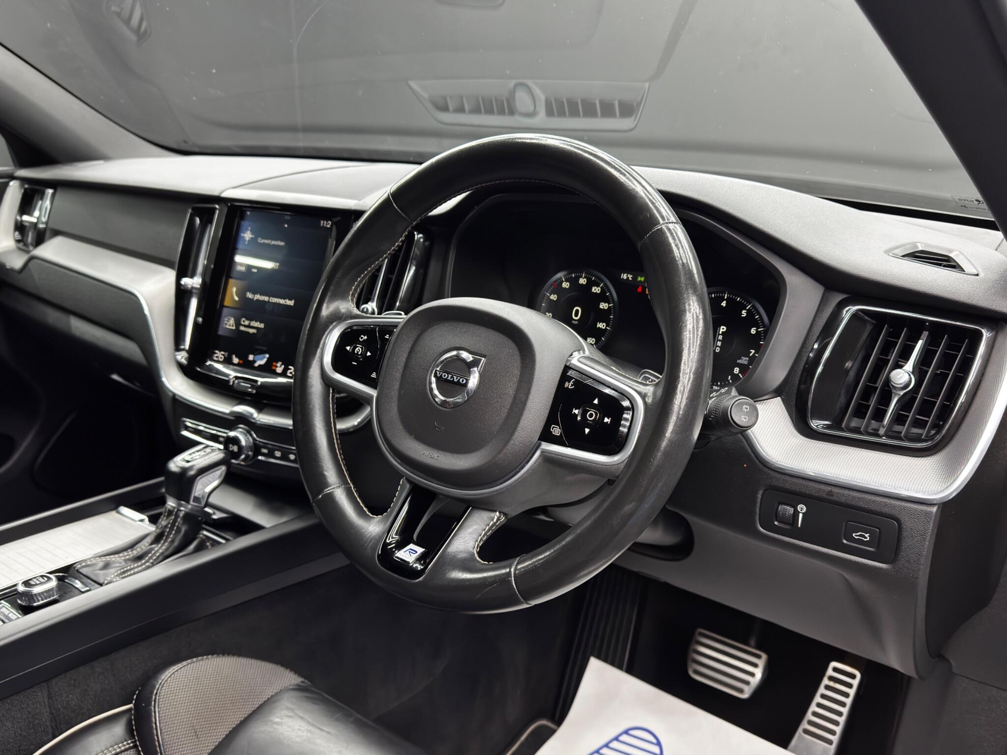 Volvo XC60 view 9