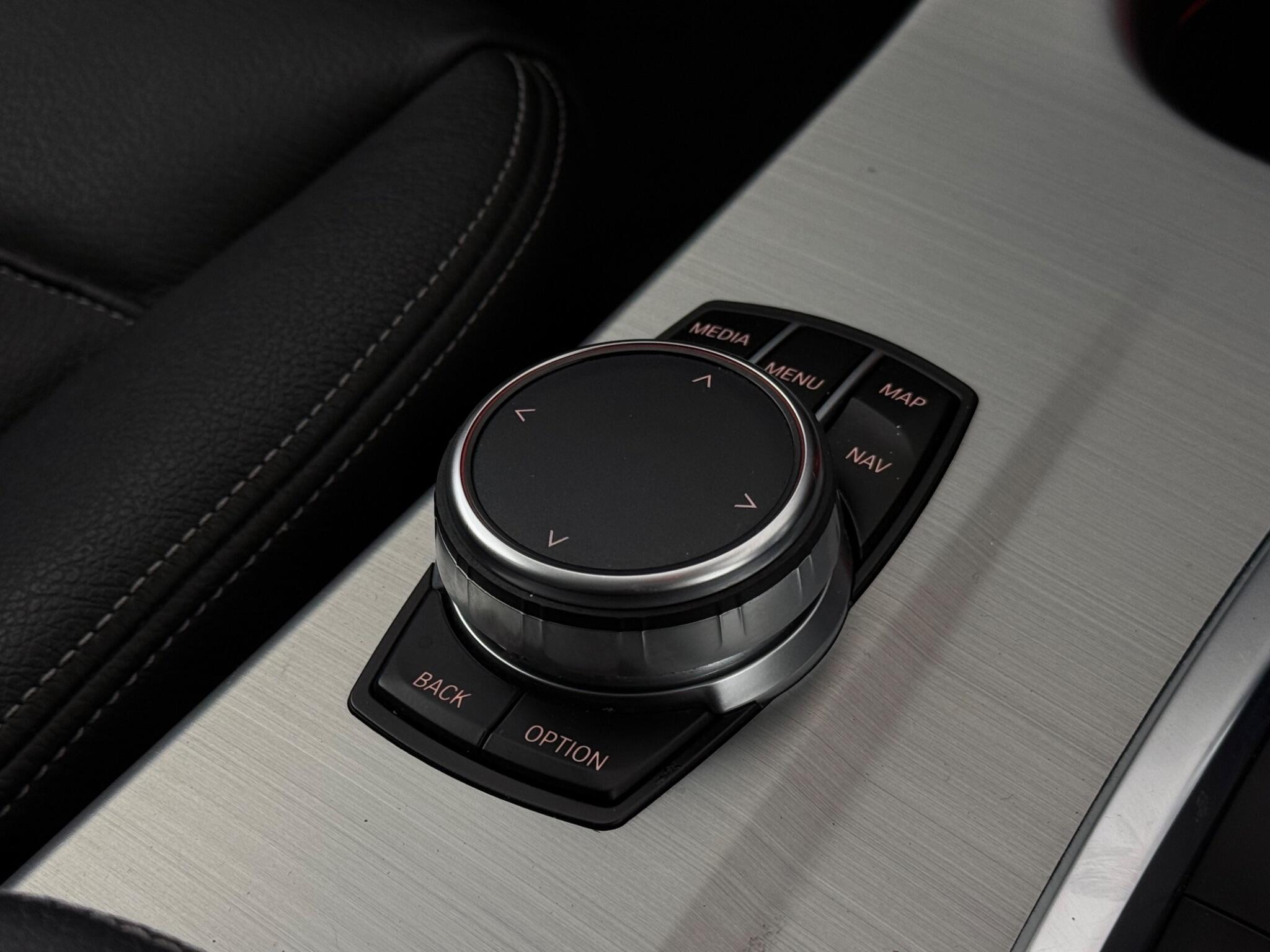 BMW X3 view 19
