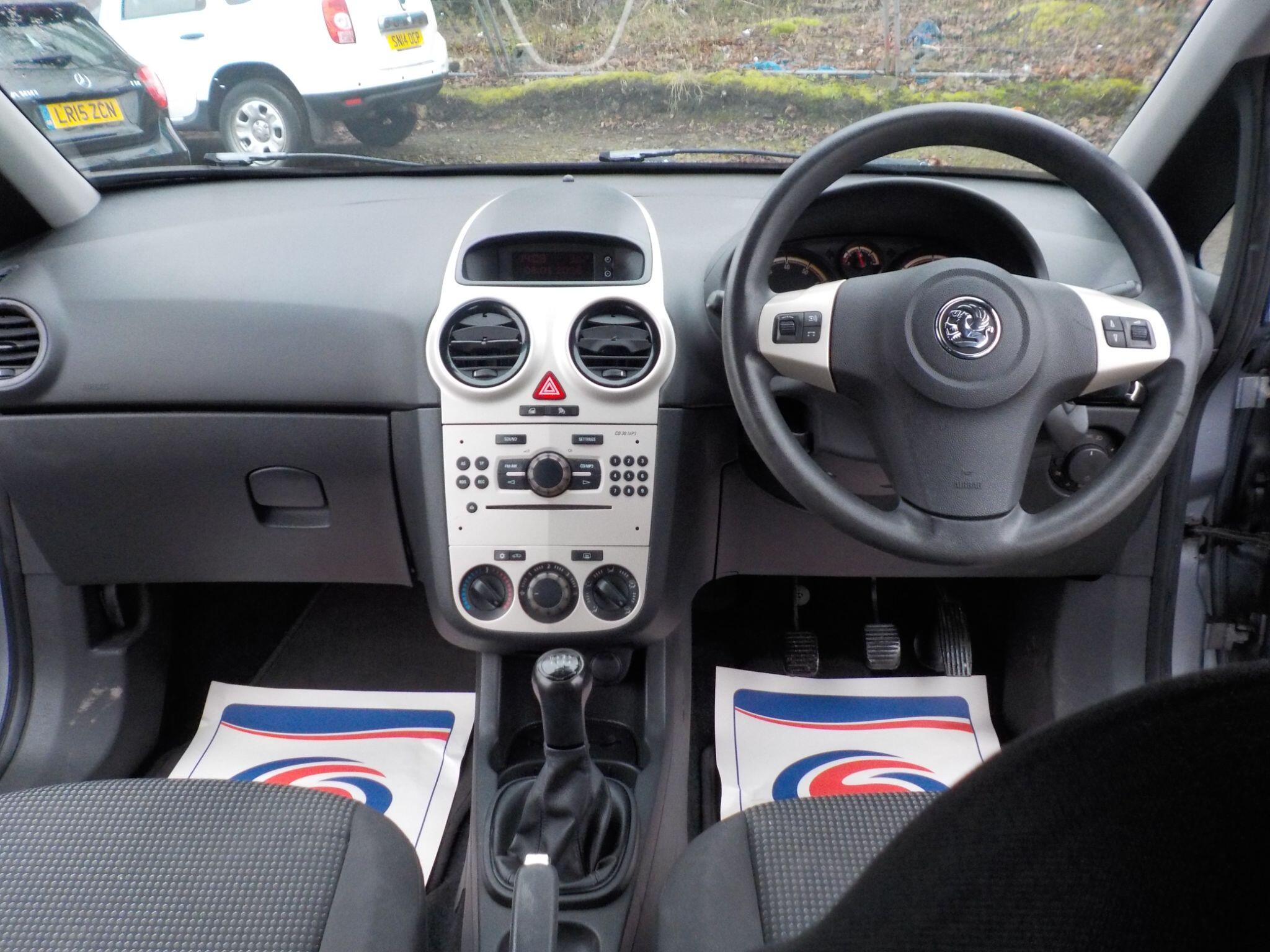 Vauxhall Corsa 1.2i 16v Breeze 3dr