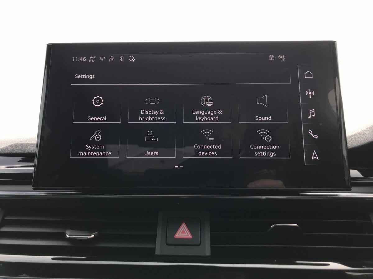 Audi A4 view 18