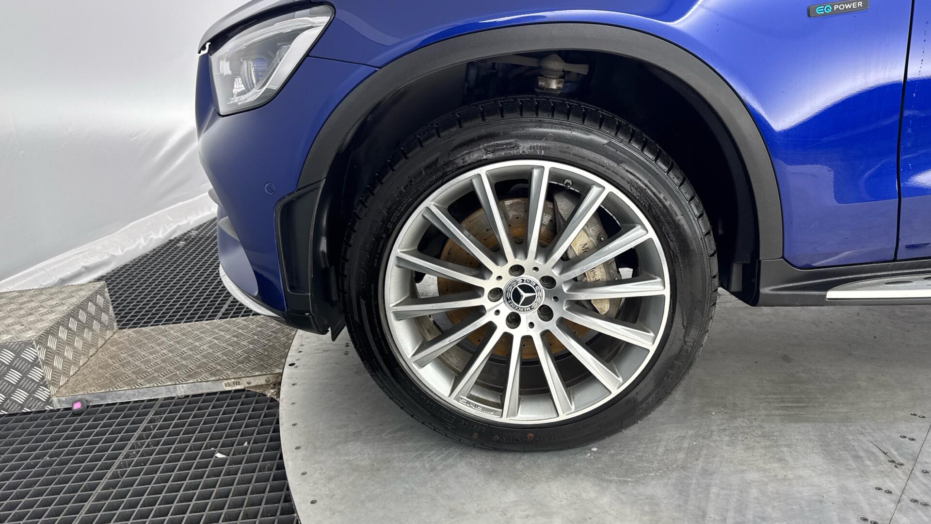 Mercedes-Benz GLC view 22
