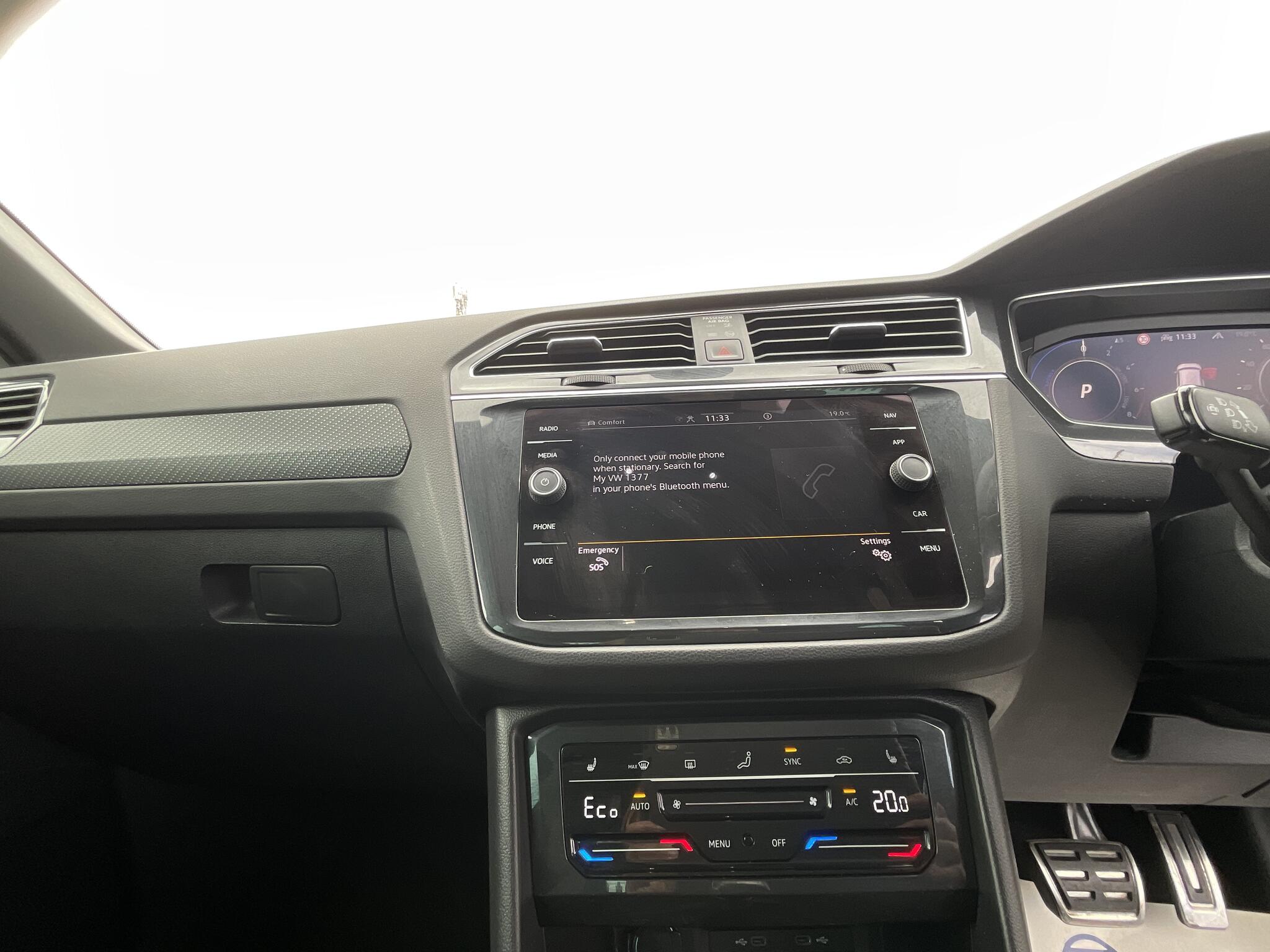 Volkswagen Tiguan view 22