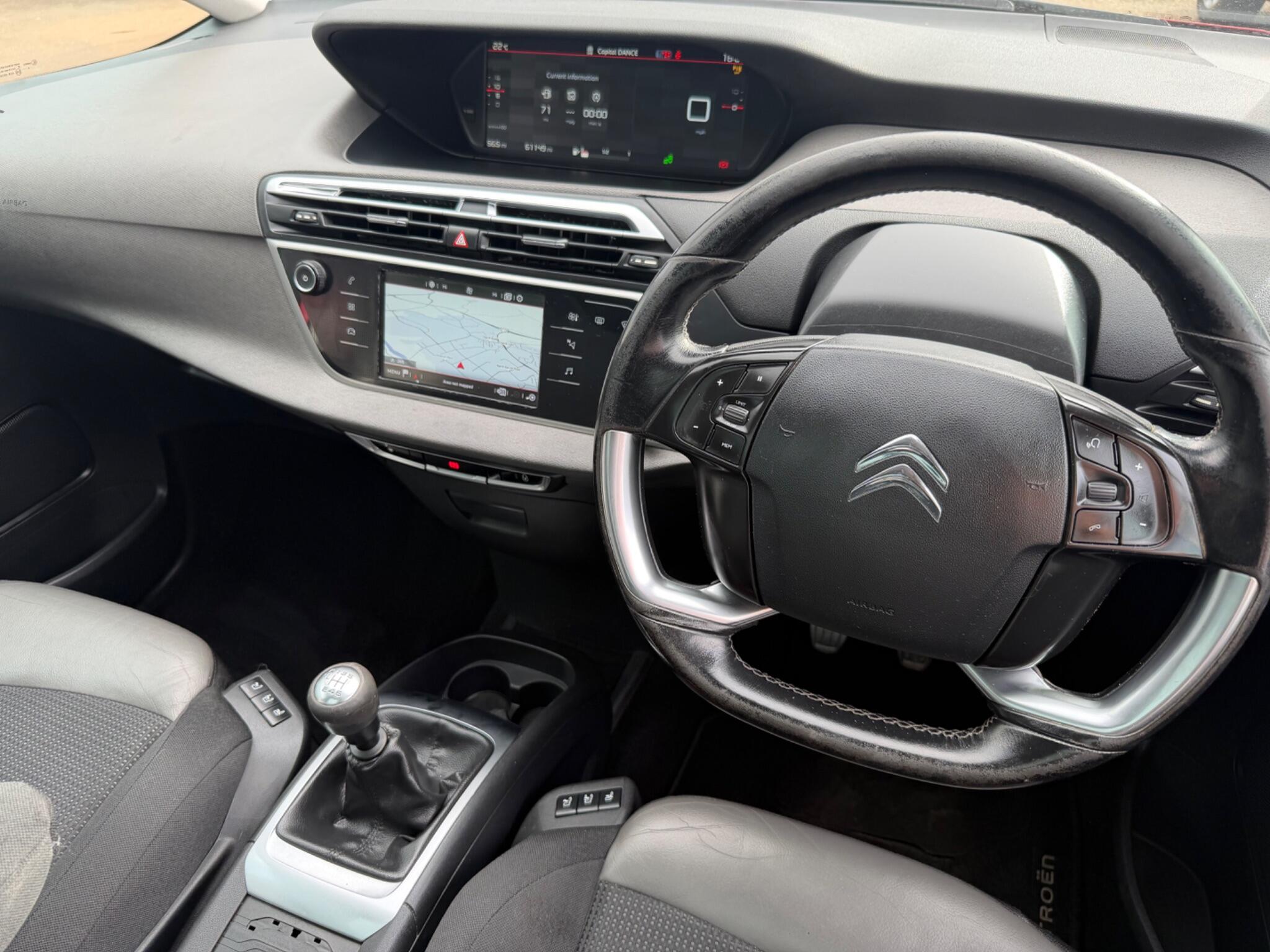Citroen Grand C4 Picasso view 2