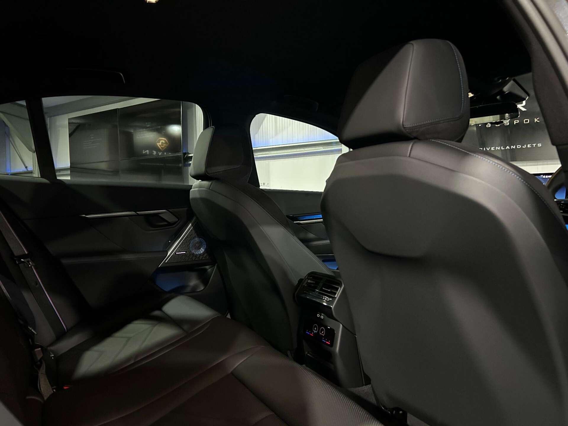 BMW I5 view 27