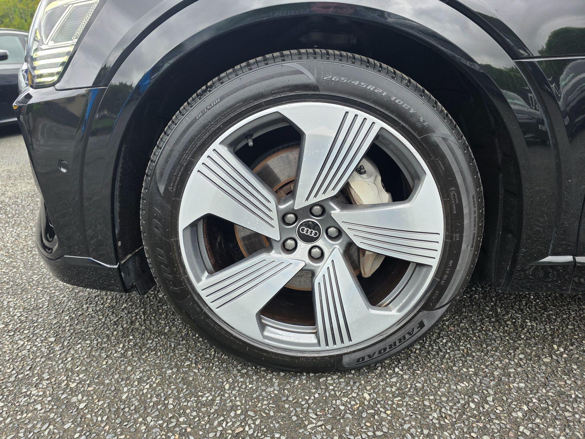 Audi E-Tron view 19