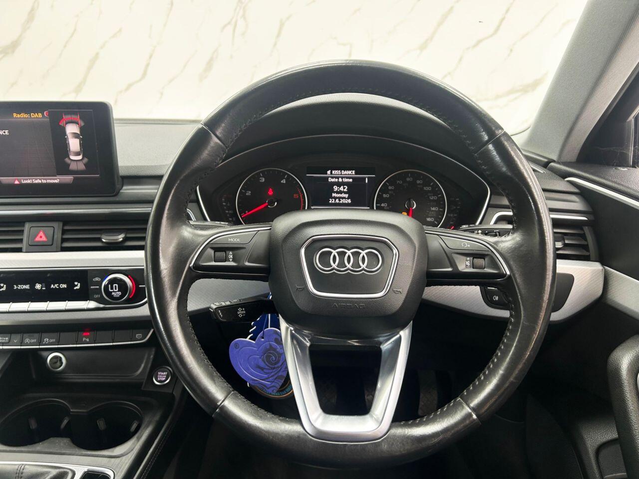 Audi A4 view 18