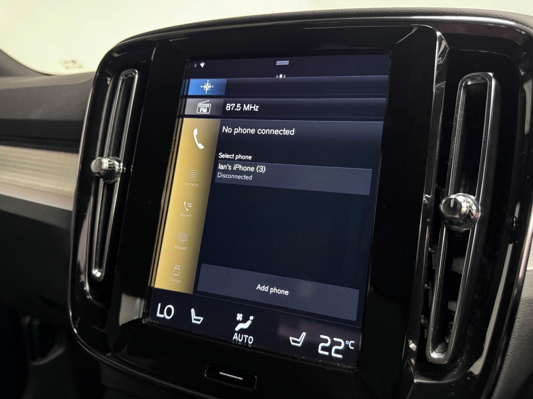 Volvo XC40 view 42