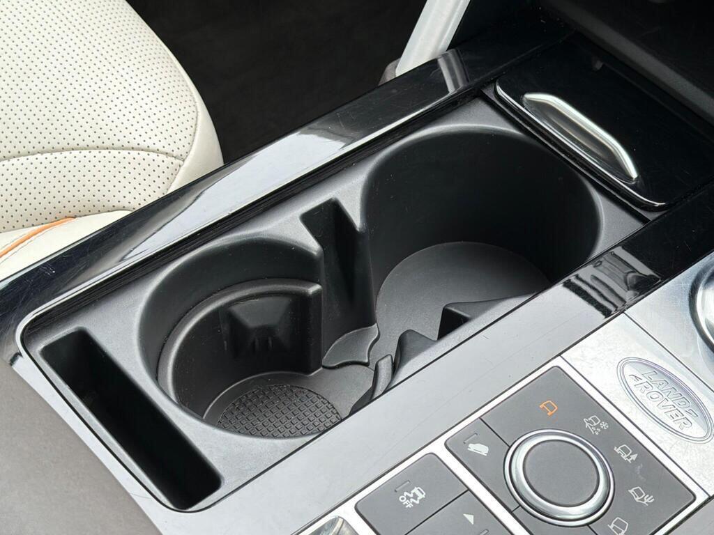 Land Rover Discovery view 46