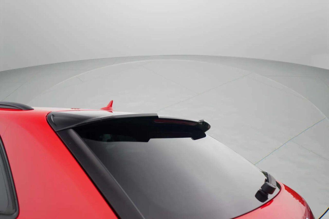 Audi Q3 view 11