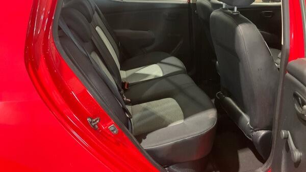 Hyundai I10 view 8