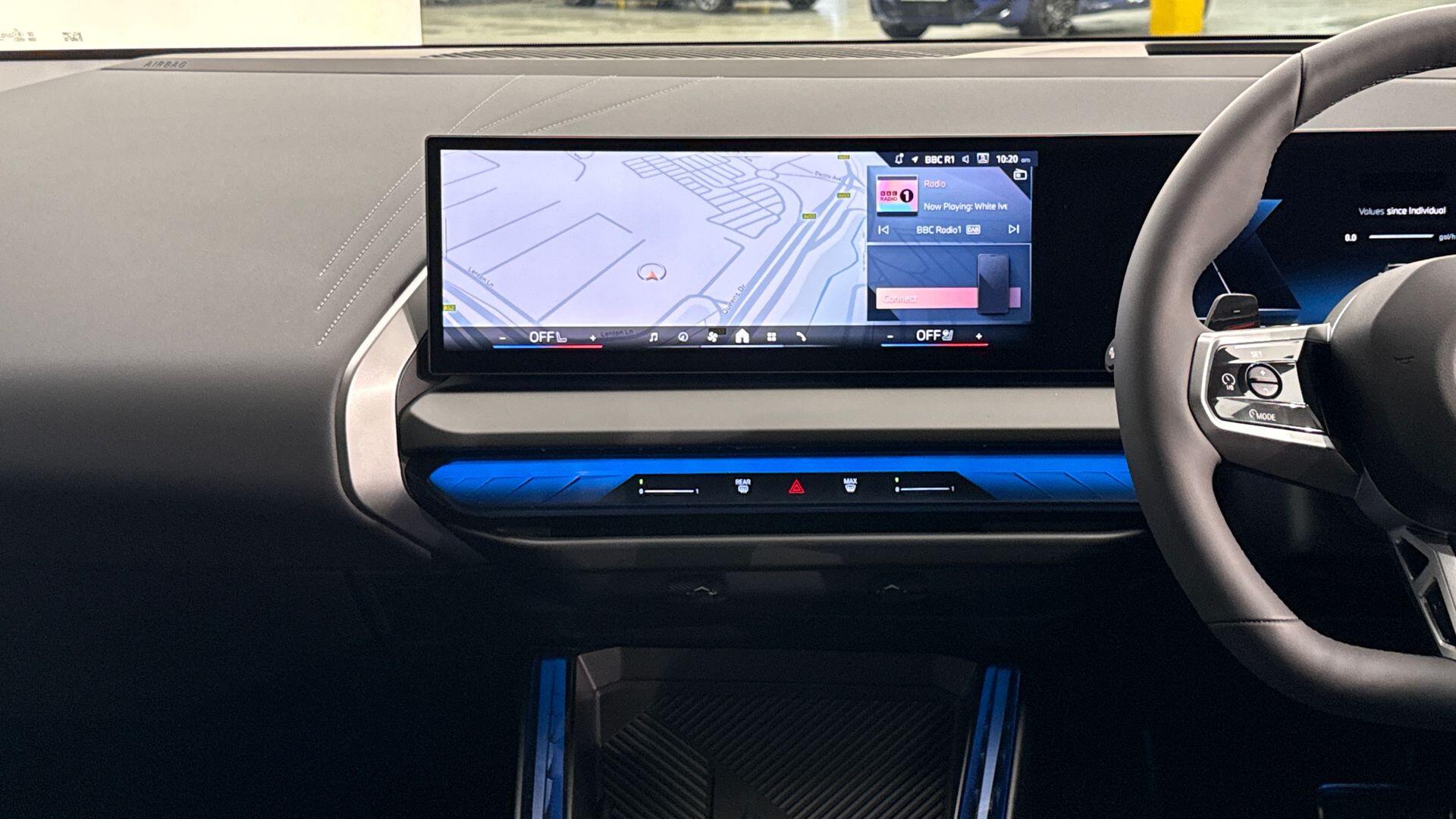 BMW X3 view 8